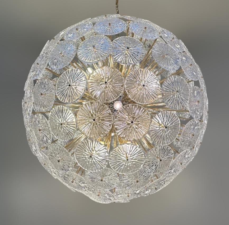 XXI secolo e contemporaneo Lampadario Loto Sputnik di Fabio Ltd in vendita
