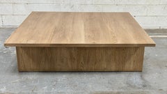 Mesa de centro Lotta de roble aserrado plano, fabricada por encargo por Petersen Antiques