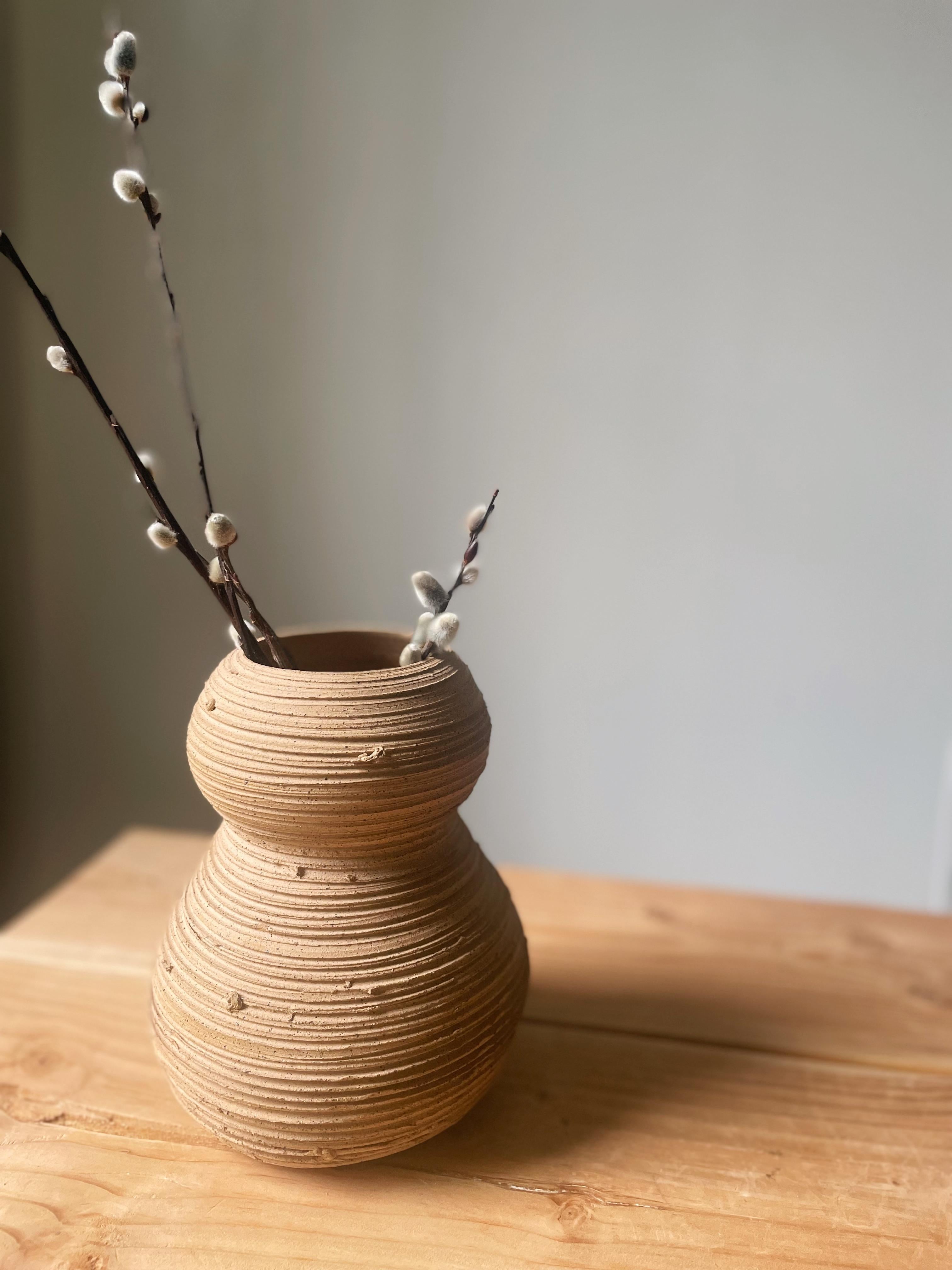 Lotte 001 is part of a collection of vessels I threw on the wheel, starred at for a good few days. and then began carving away at each of them. Some being more carved than others and each shape having a different voice than the last. 

Fully