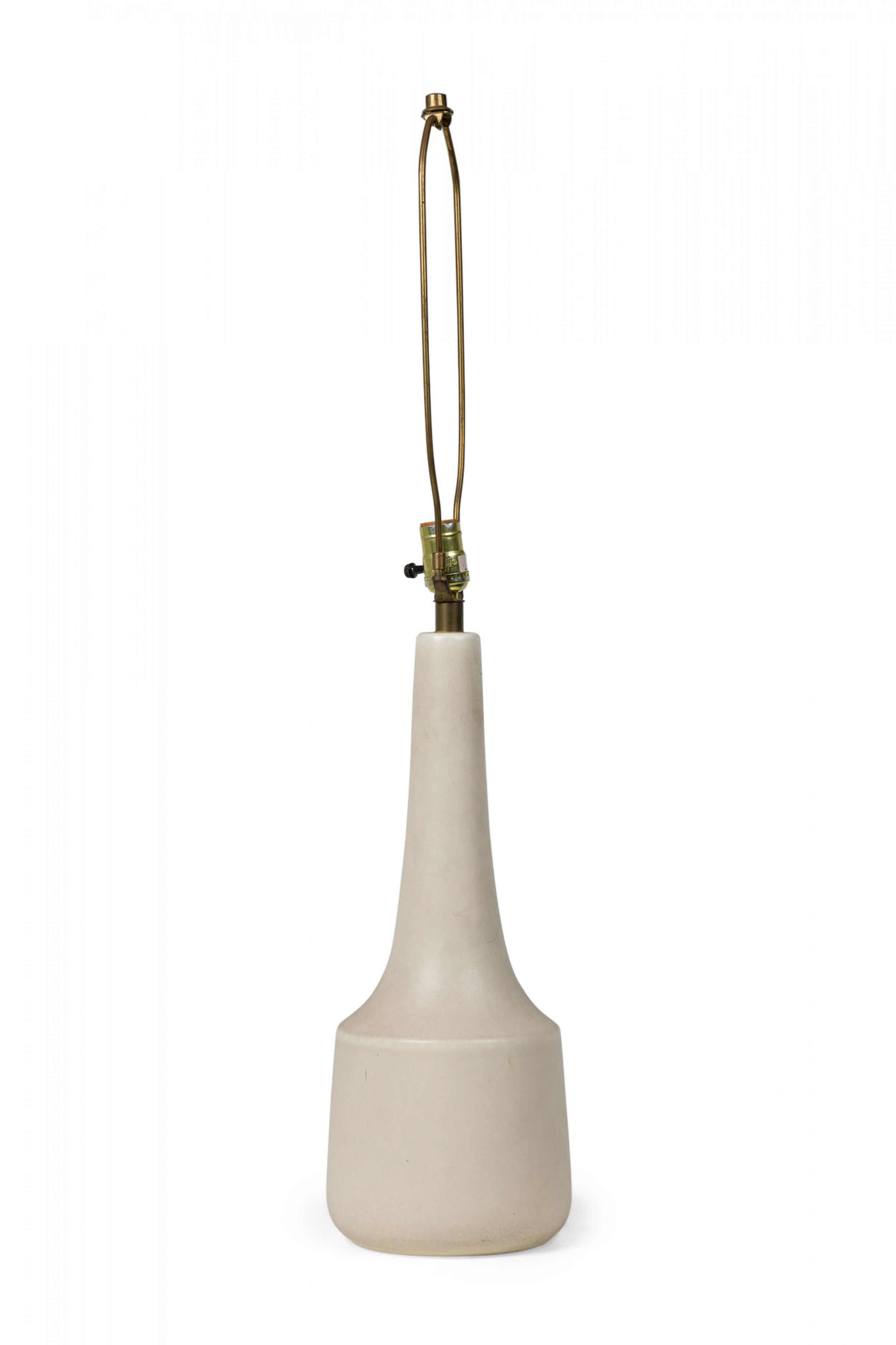 Unknown Lotte and Gunnar Bostlund Danish Ceramic Matte White Glazed Table Lamp For Sale