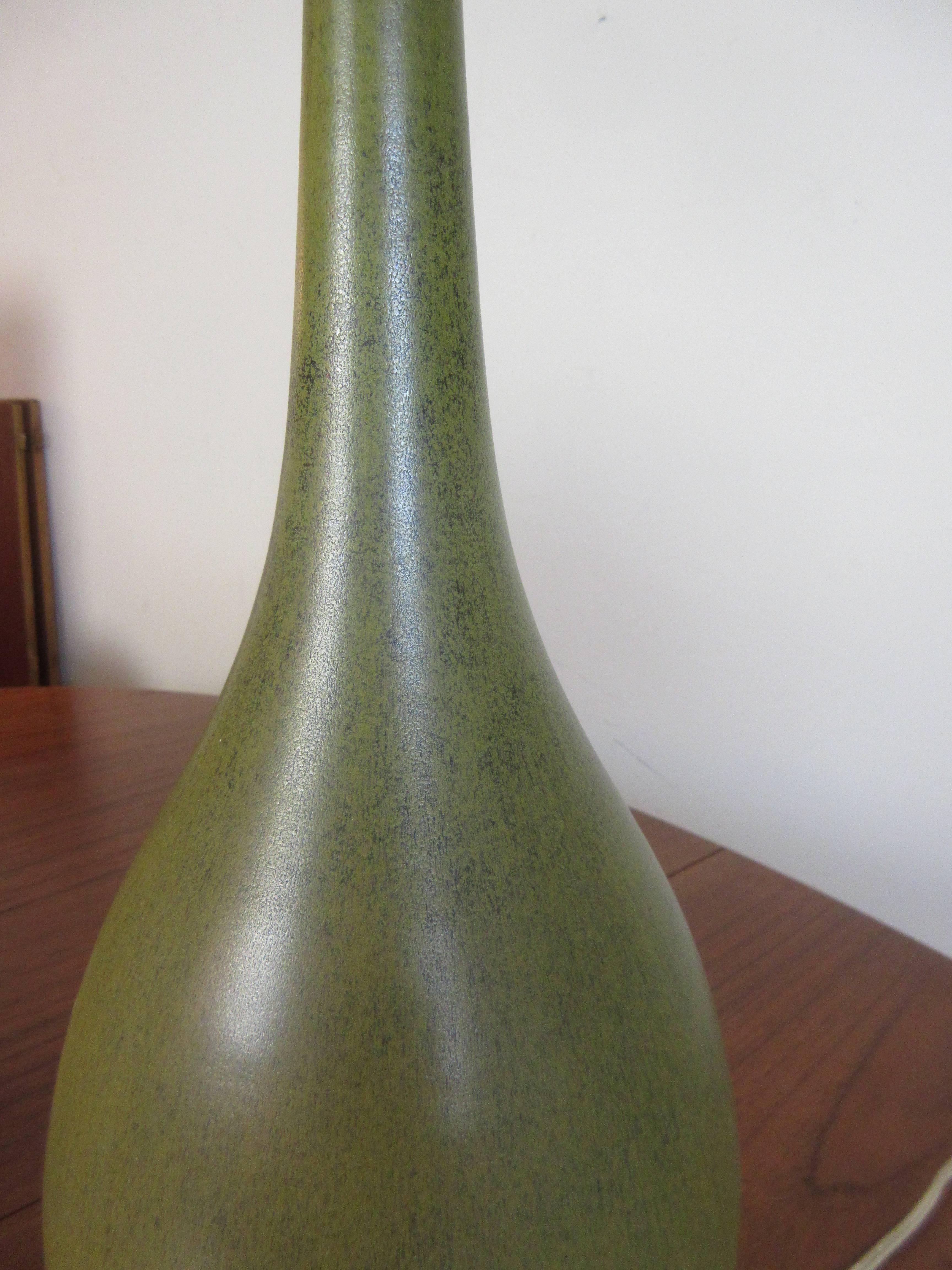 Lotte and Gunnar Bostlund Danish Pottery Lamp Original Shade In Excellent Condition In Philadelphia, PA