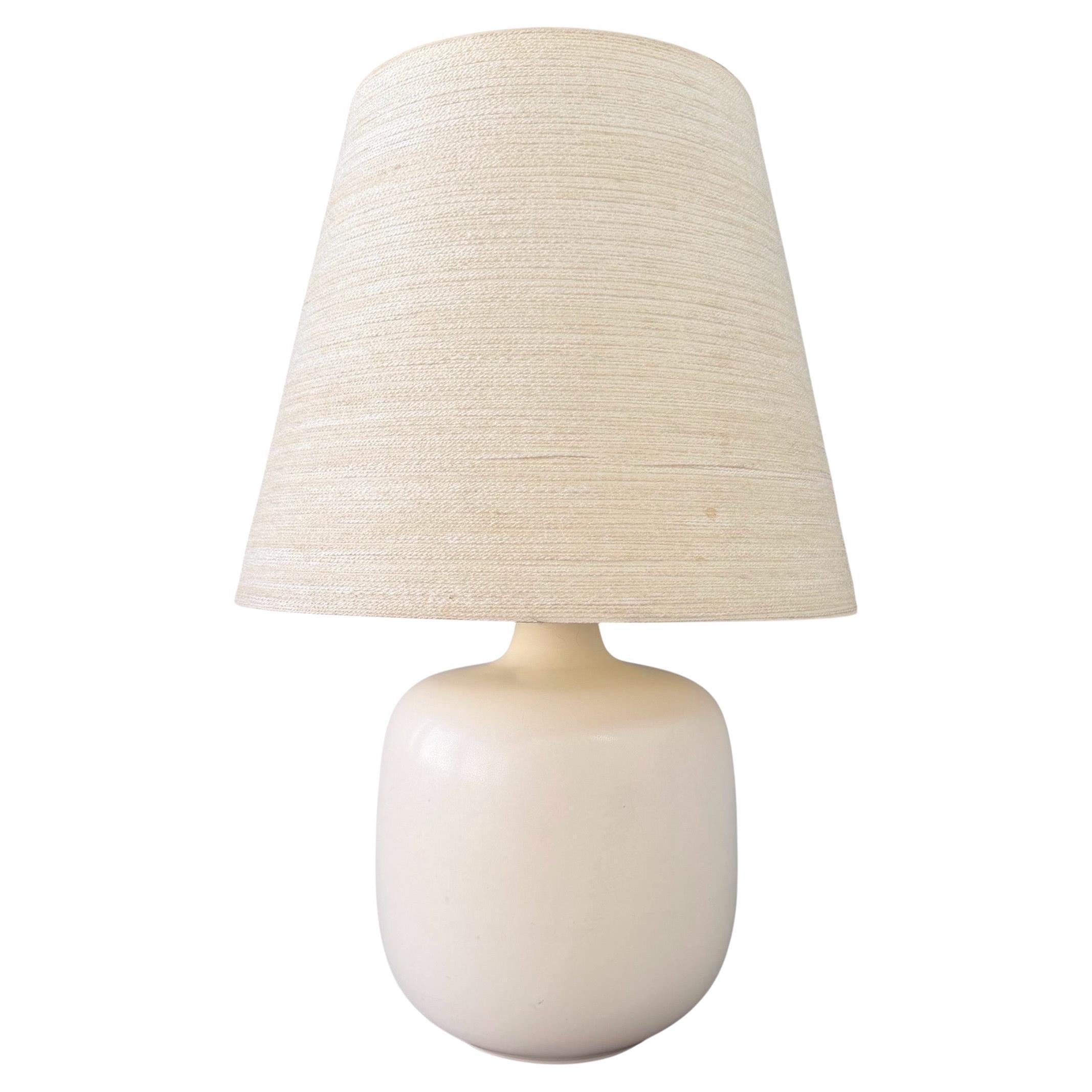 Lotte and Gunnar Bostlund Table Lamp With Original Shade Mid Century en venta