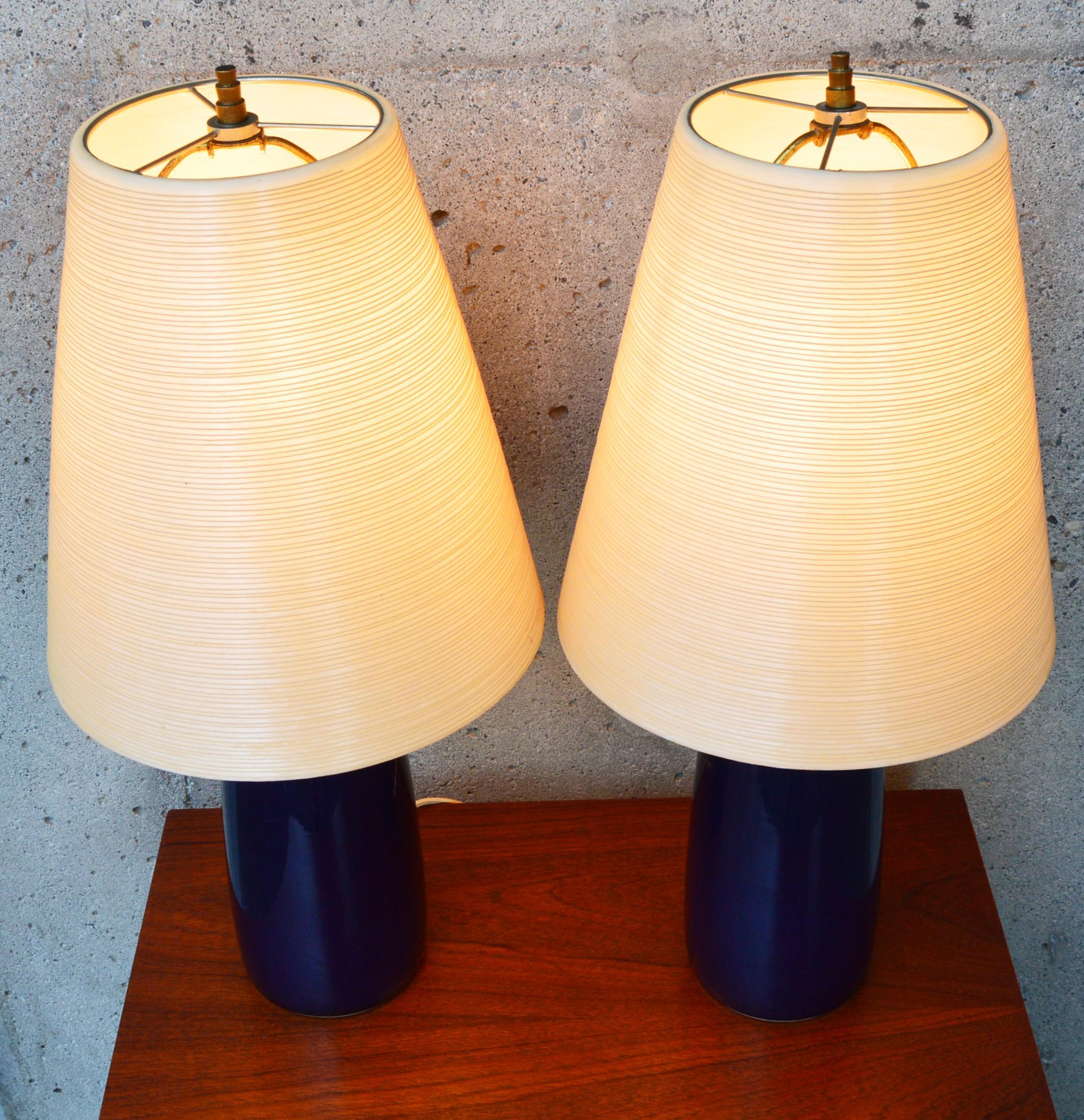 Lotte & Gunnar Bostlund Pair of Cobalt Blue Ceramic Lamps with Fiberglass Shades 1