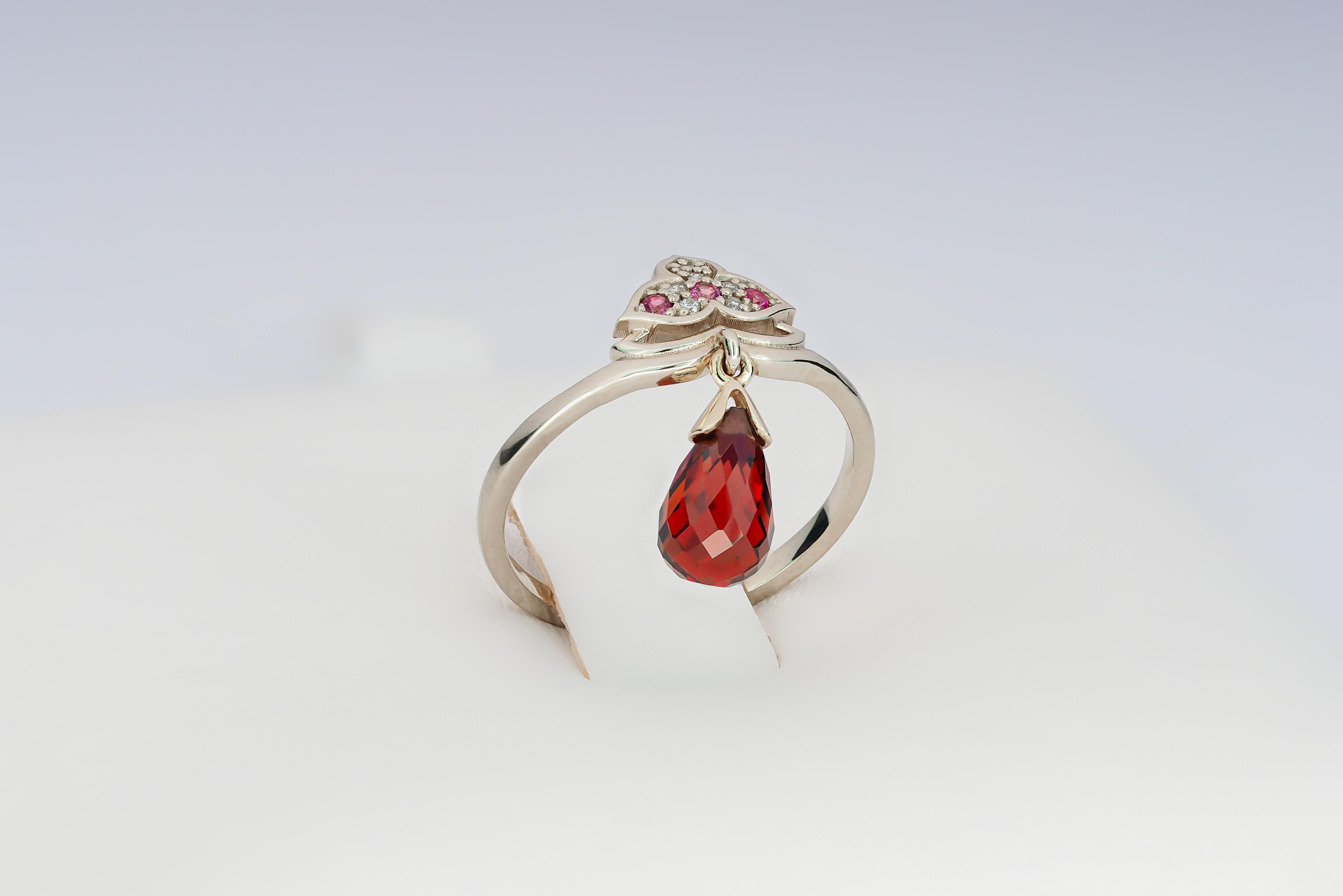 Women's Lotus 14k gold ring with garnet.  For Sale
