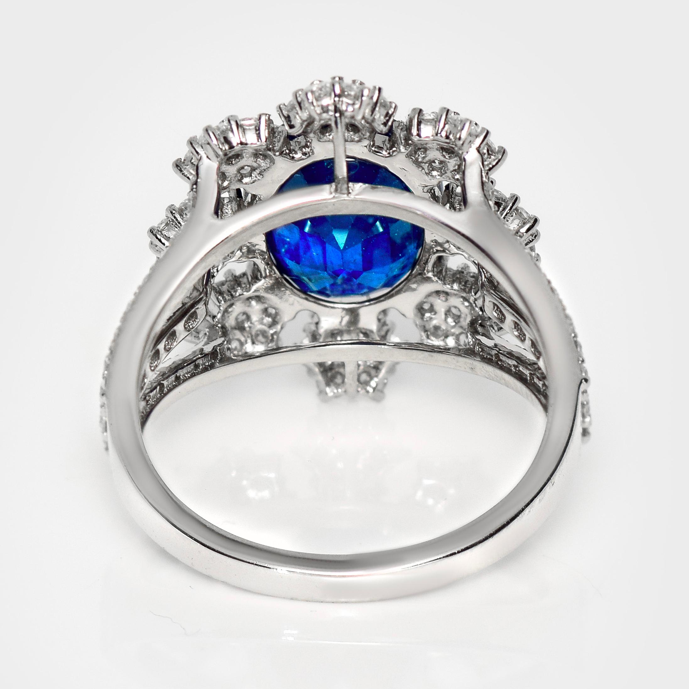 Lotus 18K 4.20 ct Royal Blue Sapphire Engagement Ring For Sale 1