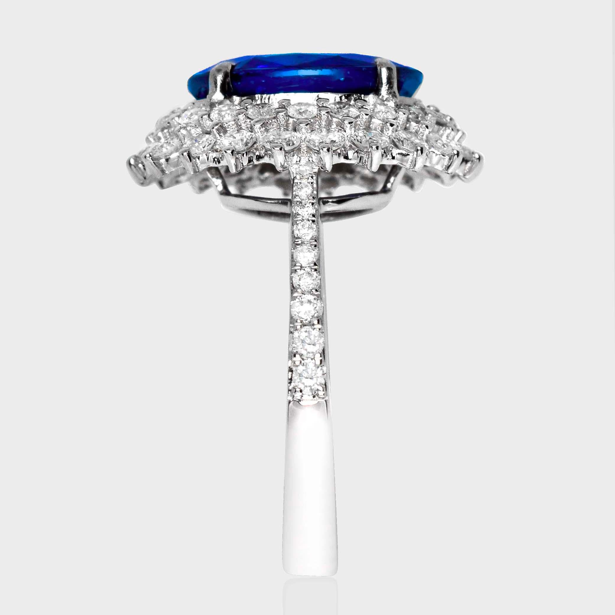 Lotus 18K 4.87 ct Royal Blue Sapphire Engagement Ring In New Condition For Sale In Kaohsiung City, TW