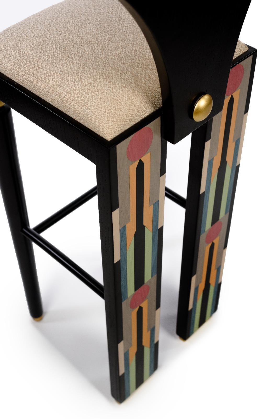LOTUS-Sgabello da bar con intarsio acrilico, foglia d'oro, legno massiccio e cuscino in tessuto in vendita 4