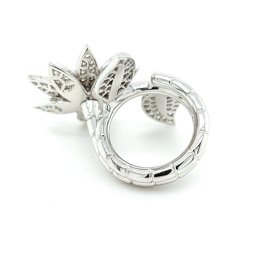 18kt White Gold 'Lotus' Between Finger Ring Set with Top Quality Diamonds For Sale 2
