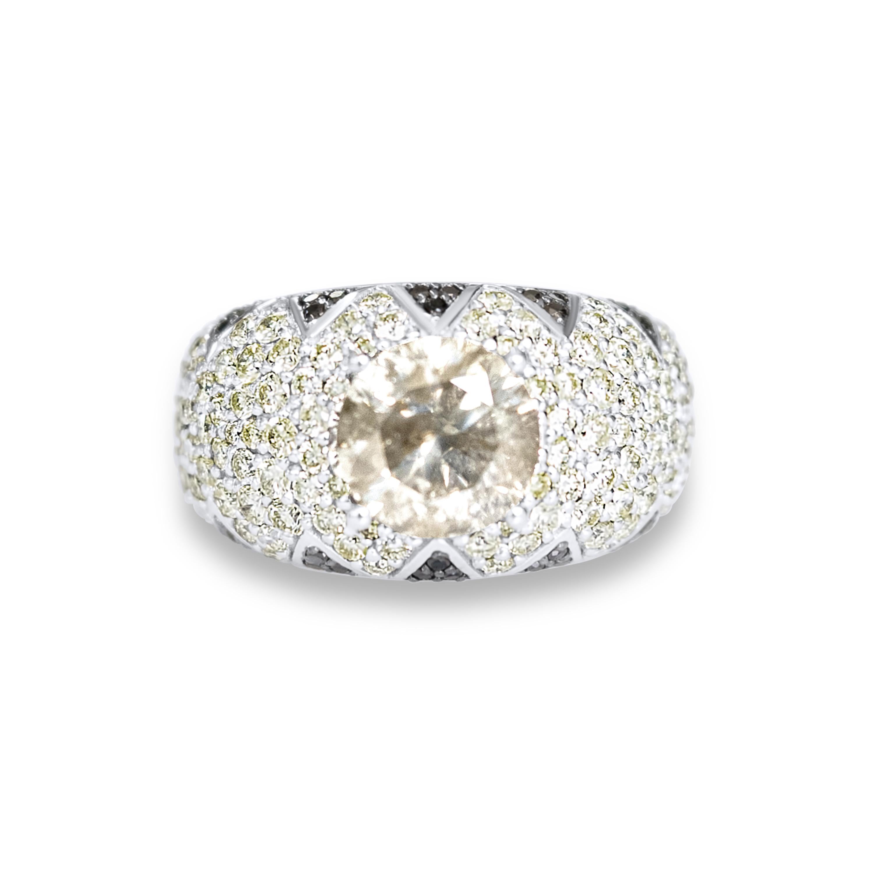 Lotus Bombe ring with 2.53 ct champagne diamond solitaire & black diamond petals In New Condition For Sale In Houston, TX