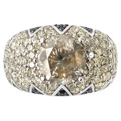 Lotus Bombe-Ring mit 2,53 Karat champagnerfarbenem Diamanten, Solitär und schwarzen Diamantblättern