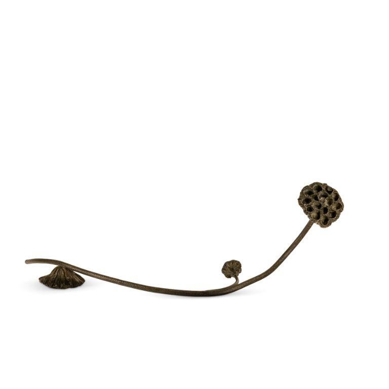 Lotus - Statement-Skulptur aus Messing mit von der Nature inspiriertem Design im Angebot 3