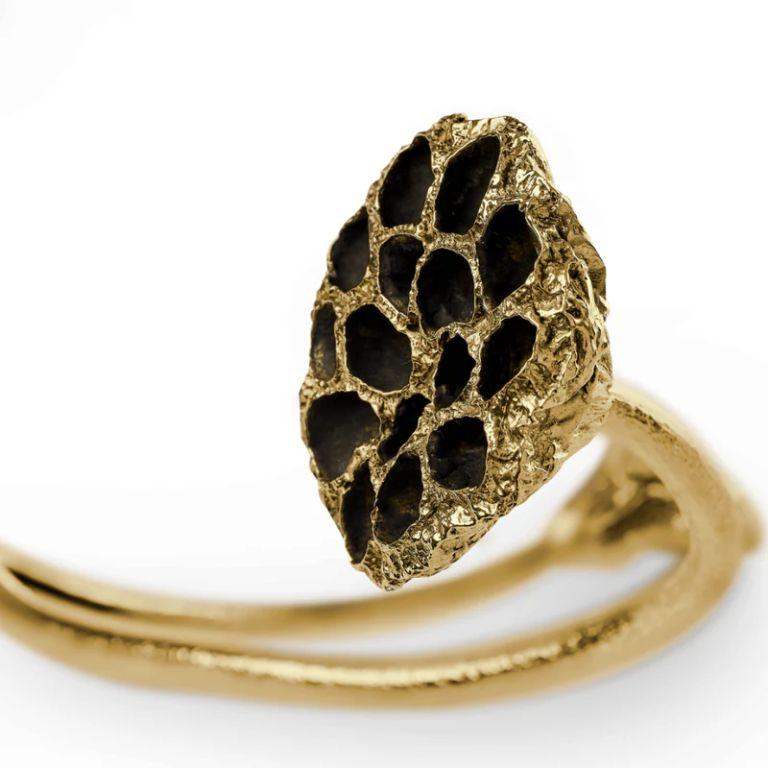 Lotus - Statement-Skulptur aus Messing mit von der Nature inspiriertem Design (Organische Moderne) im Angebot