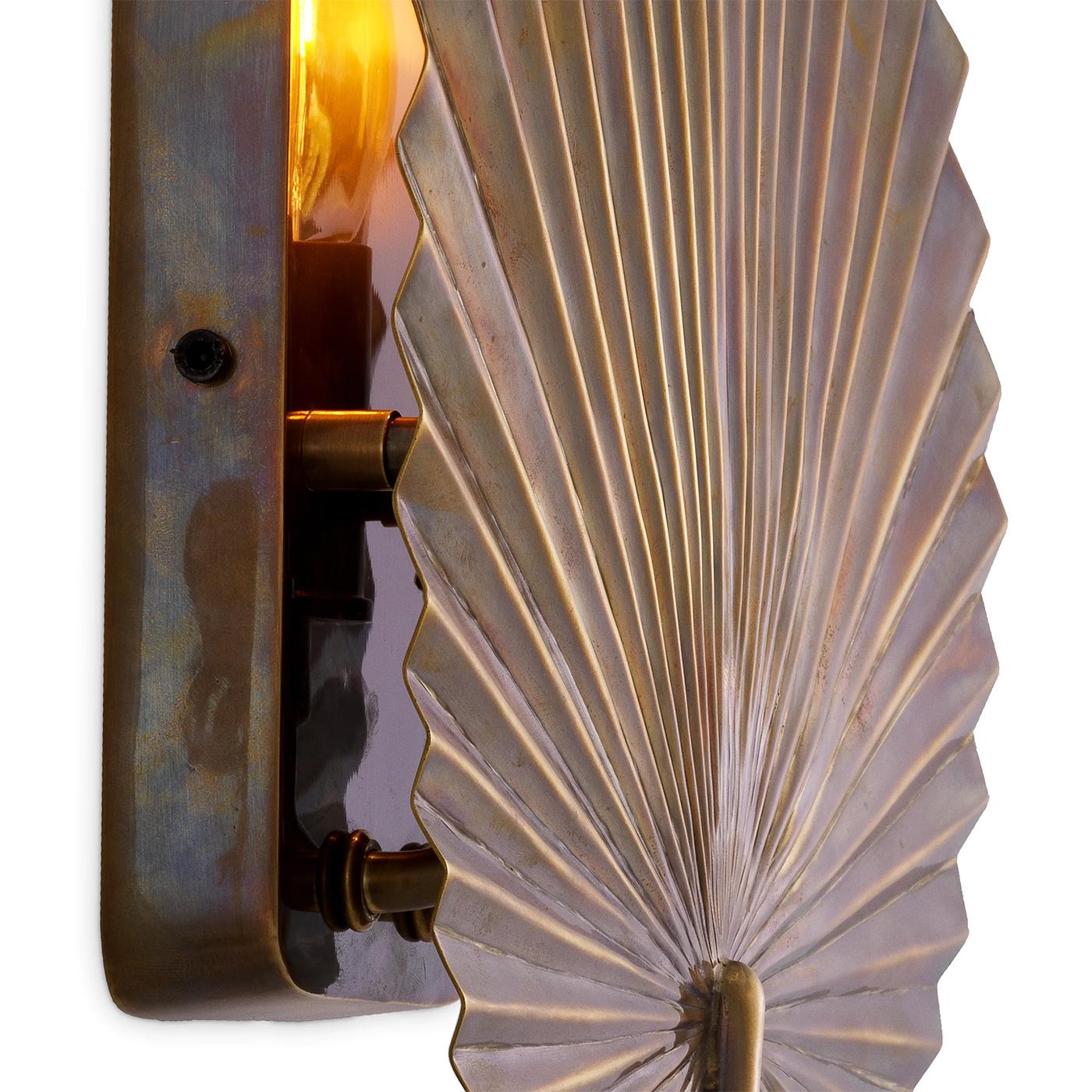 Lotus Brass Wall Lamp For Sale 2