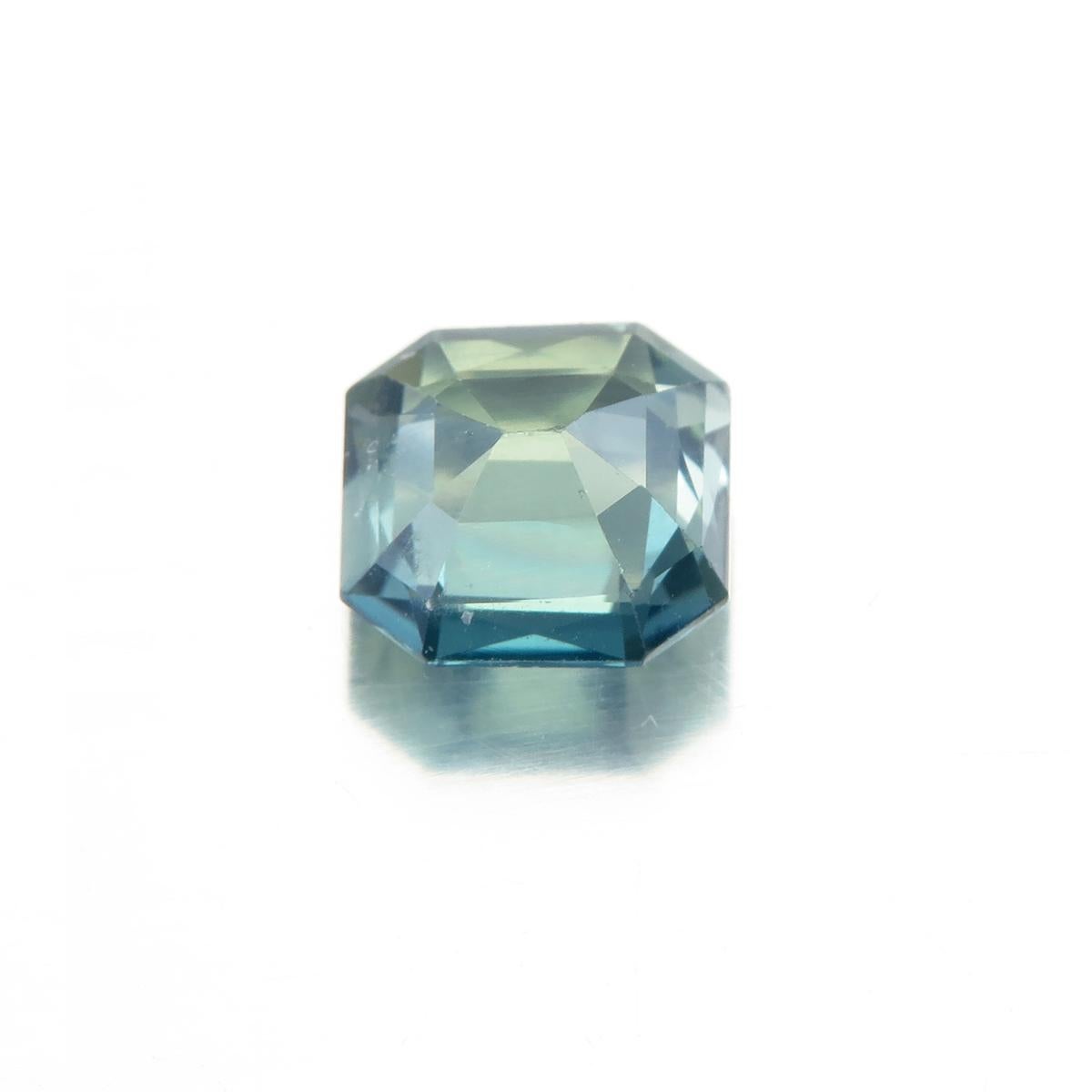 Lotus Certified 1.32 Carat Bluish Green Sapphire No Heat In New Condition In Hua Hin, TH