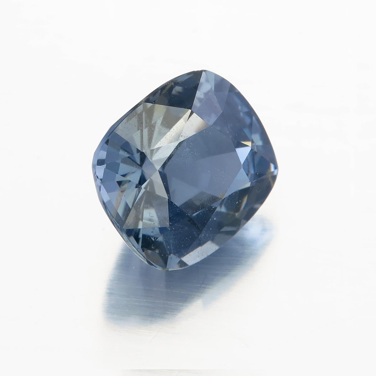Antique Cushion Cut Lotus Certified 3.41 Carat Gray Spinel from Sri Lanka 'Ceylon' For Sale