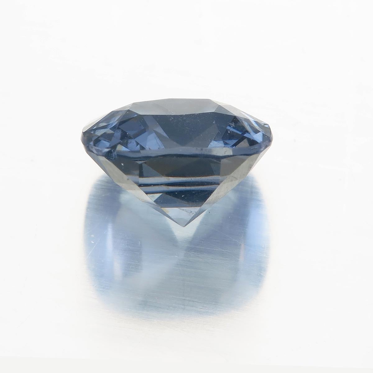 Lotus Certified 3.41 Carat Gray Spinel from Sri Lanka 'Ceylon' In New Condition For Sale In Hua Hin, TH
