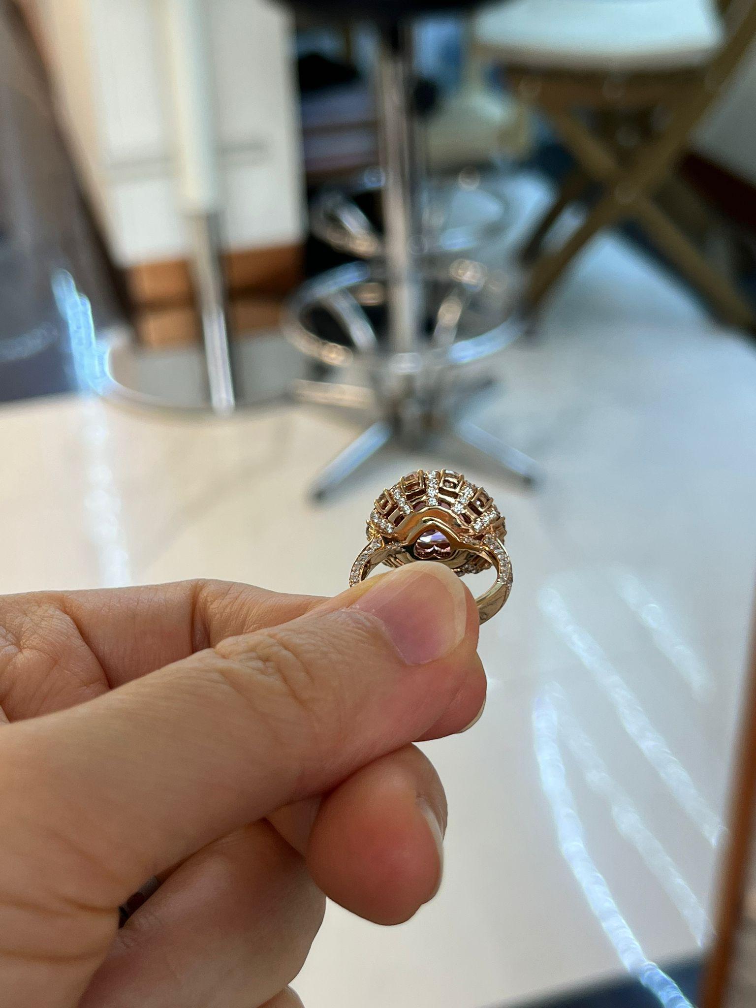 Lotus Certified 4 Carat Heart Shape Pink Spinel diamond Ring In New Condition For Sale In Chicago, IL