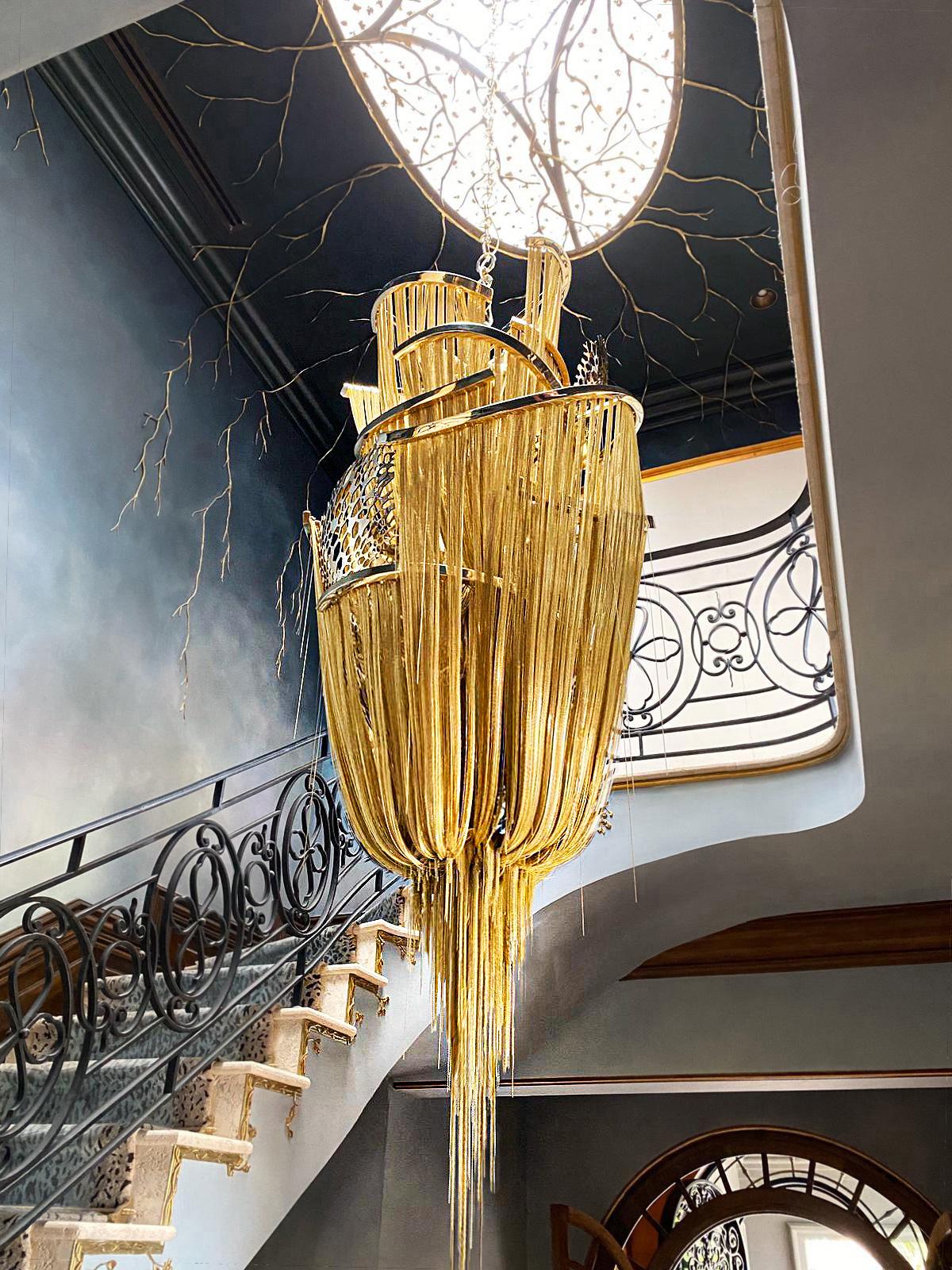 Barlas Baylar launched the first-ever chain chandelier in 2008. Following the expression of his genuine artistic vision that granted chain chandeliers to the interior design industry, he has inspired many other designers & companies. Before the