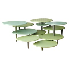 Lotus, table basse contemporaine en bois créée par Raoul Gilioli