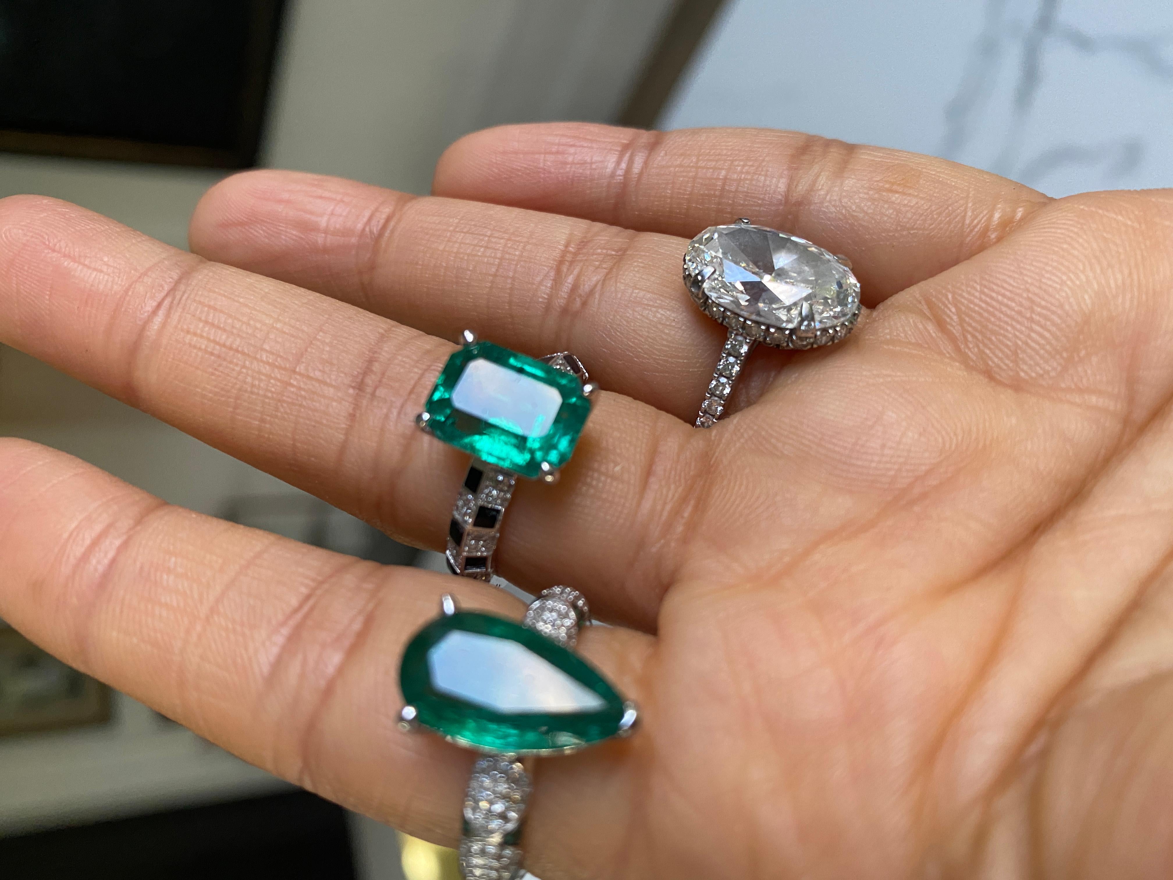 Lotus Emerald Pear Solitaire (4.42ct) with Emerald Petals and Pave Diamond Ring In New Condition For Sale In Houston, TX