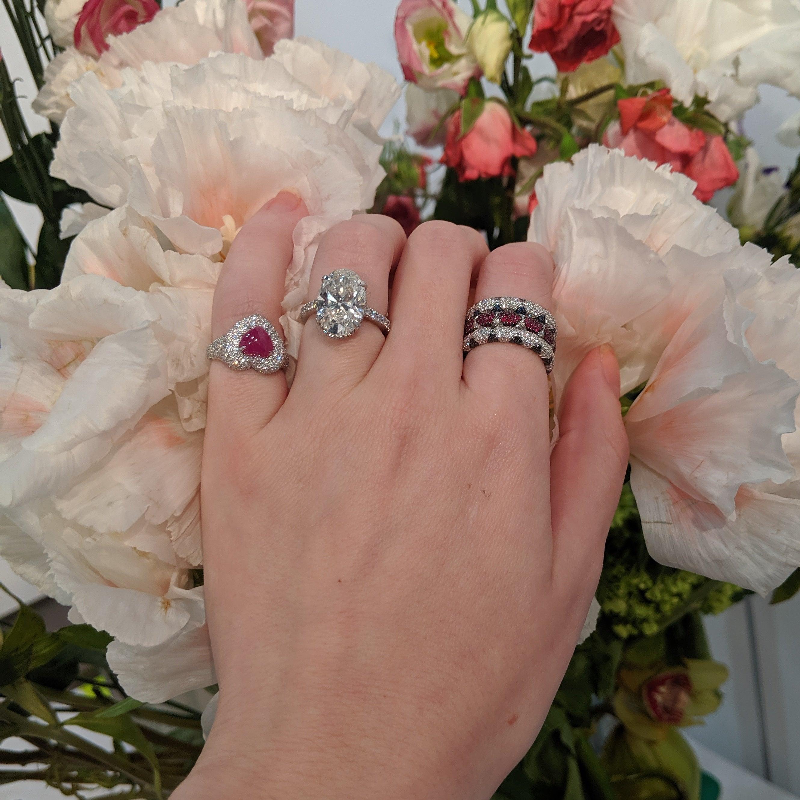 Lotus Eternity Band Ring with White Diamond Petals and Pave Black Diamonds 8