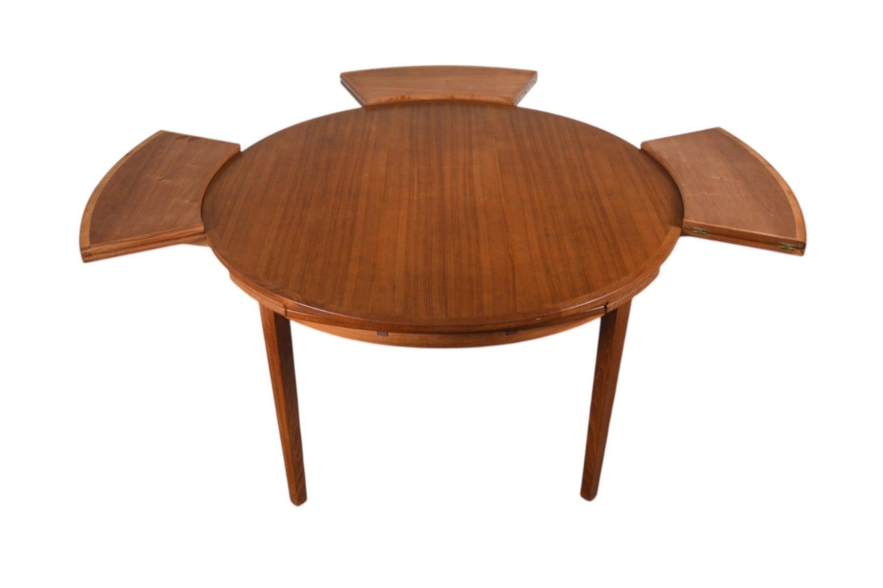 Lotus / Flip Flap Esstisch aus Teakholz von Dyrlund im Angebot 1