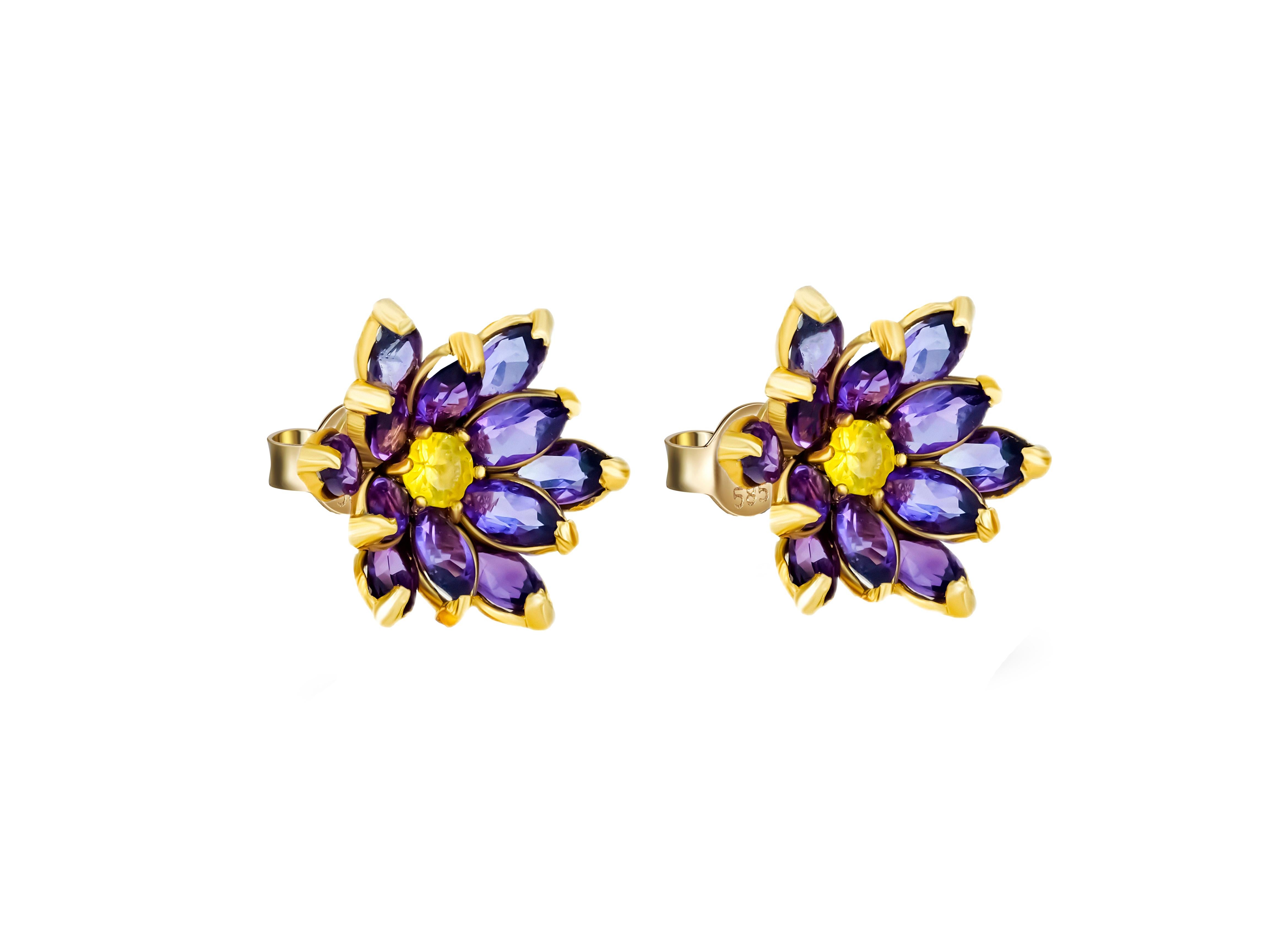 Lotus Flower Earrings Studs in 14k Gold, Amethyst and Sapphires Earrings In New Condition For Sale In Istanbul, TR