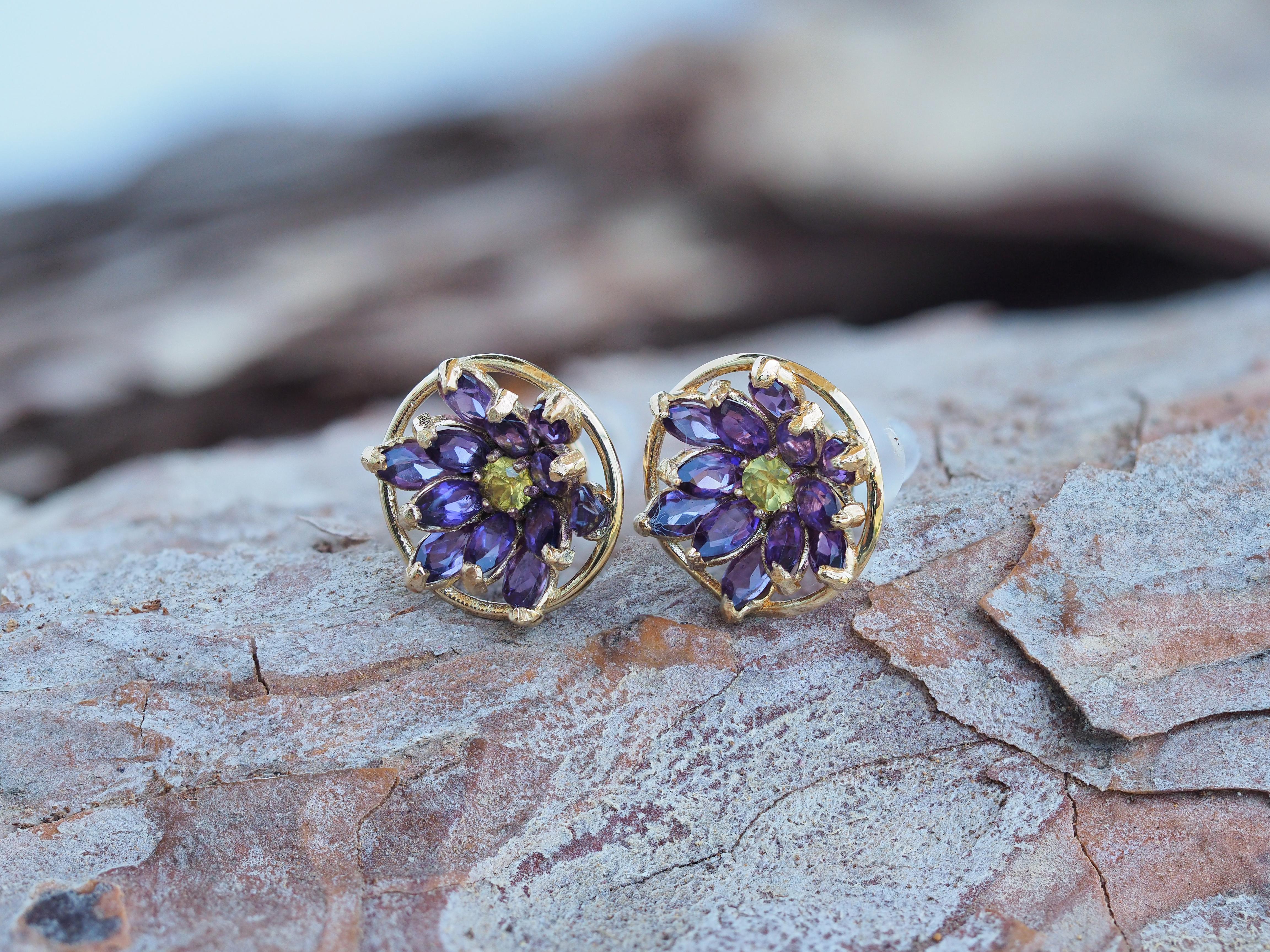 Modern Lotus flower earrings studs in 14k gold.  For Sale