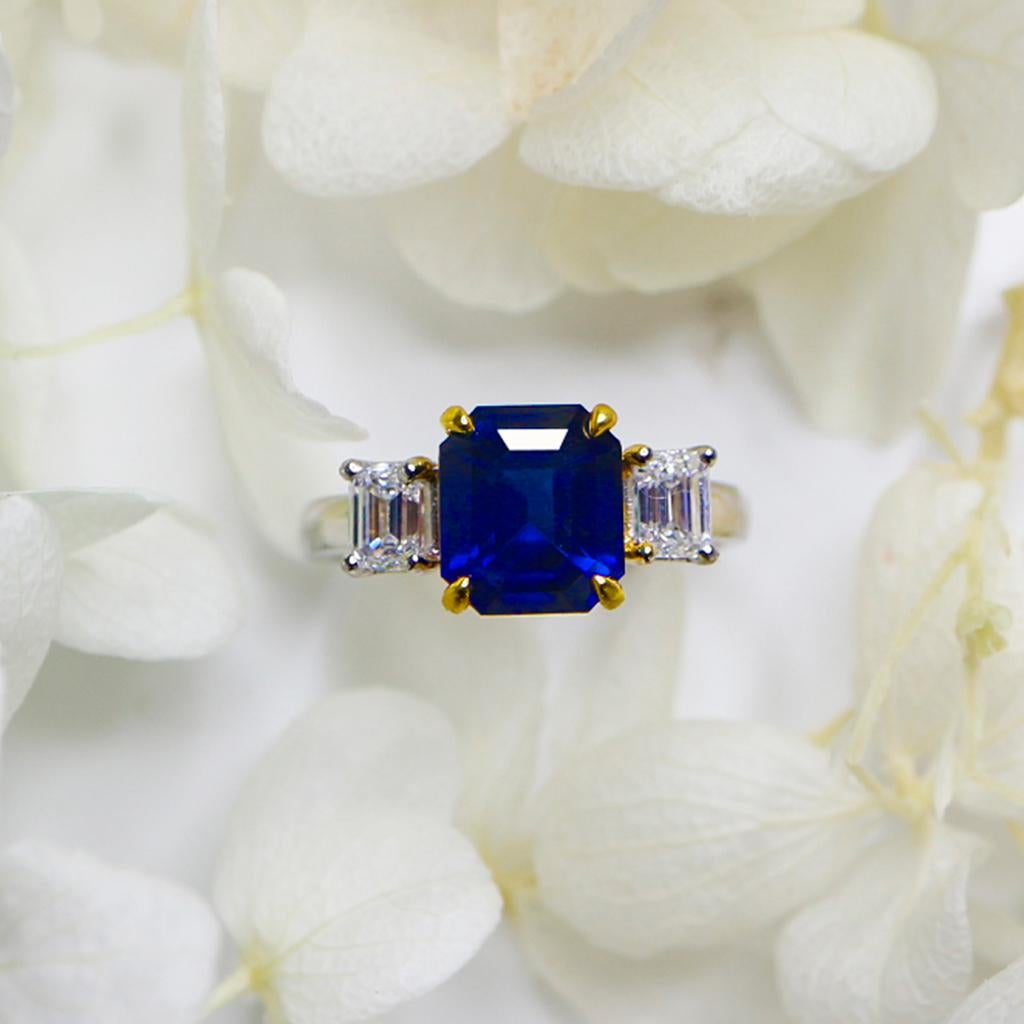 GIA D VVS1 Ceylon Verlobungsring mit 3,56 Karat königsblauem Saphir und Diamant im Zustand „Neu“ im Angebot in Kaohsiung City, TW