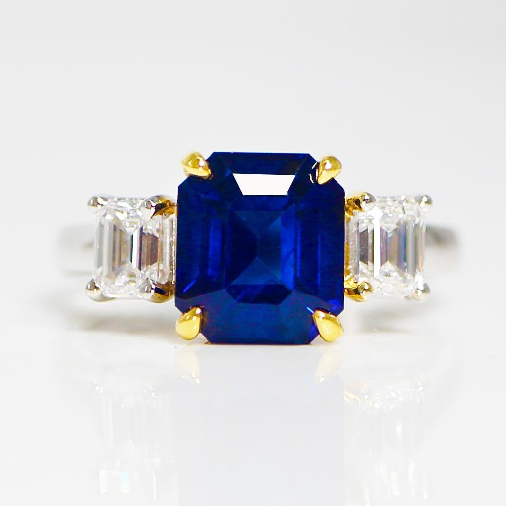 GIA D VVS1 Ceylon 3.56 Ct Royal Blue Sapphire Diamond Engagement Ring In New Condition For Sale In Kaohsiung City, TW
