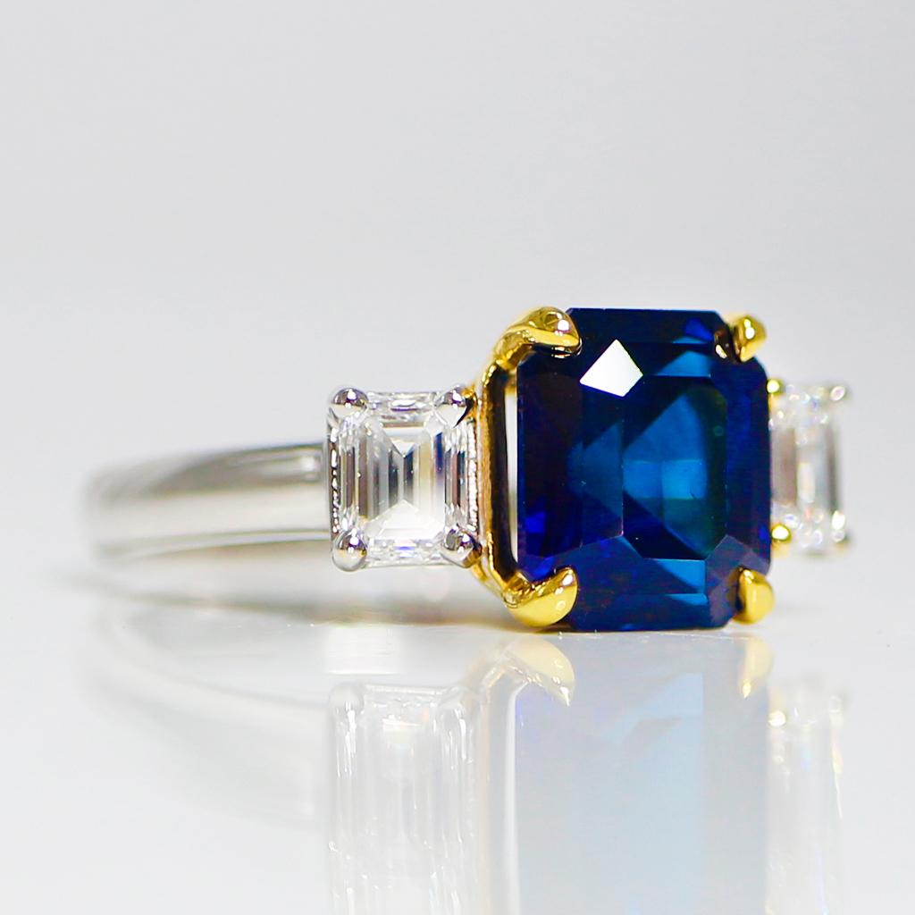 GIA D VVS1 Ceylon Verlobungsring mit 3,56 Karat königsblauem Saphir und Diamant im Angebot 3