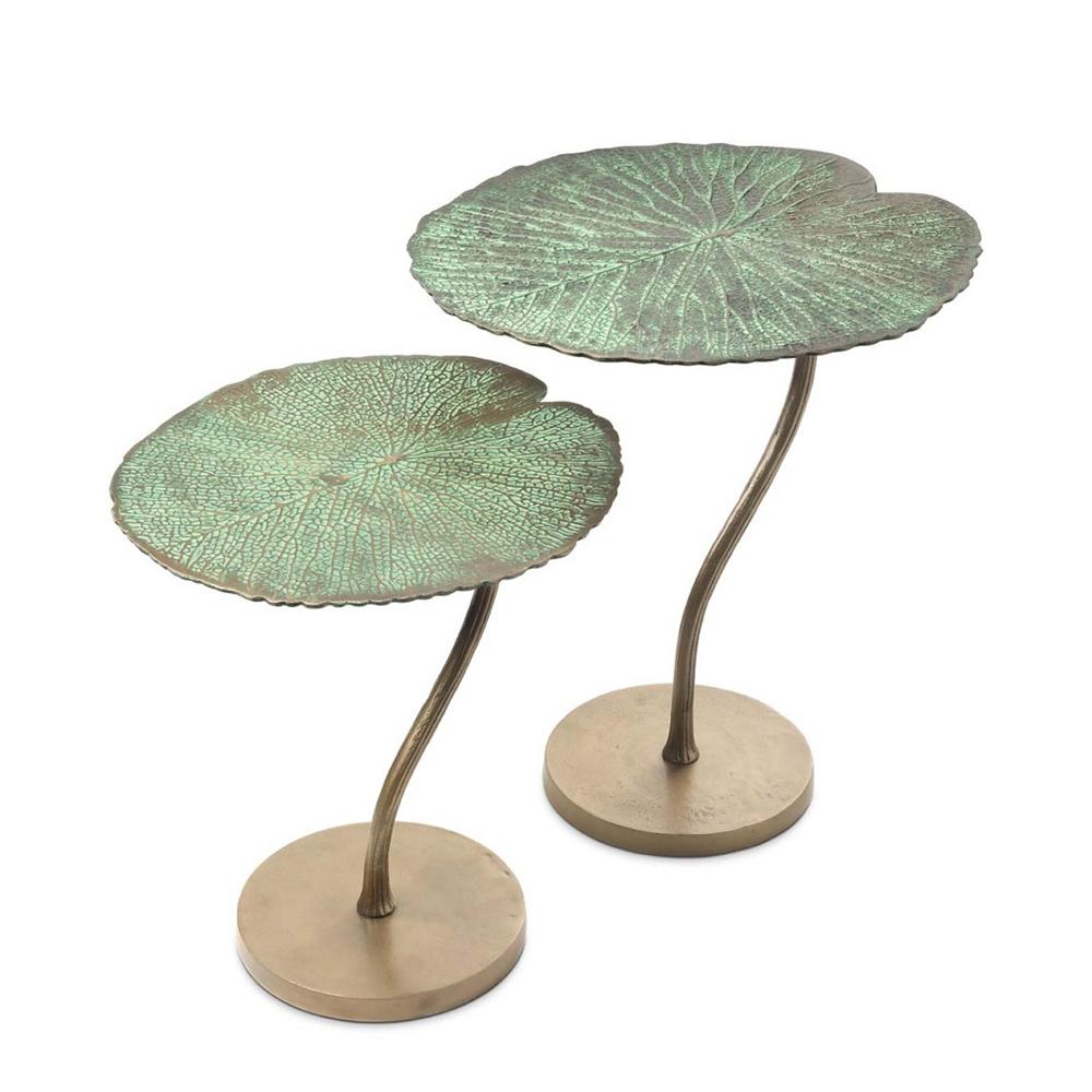 Side Table Lotus Green Set of 2 with aluminium
table tops in green bronze finish and with iron
feet in antique brass finish.