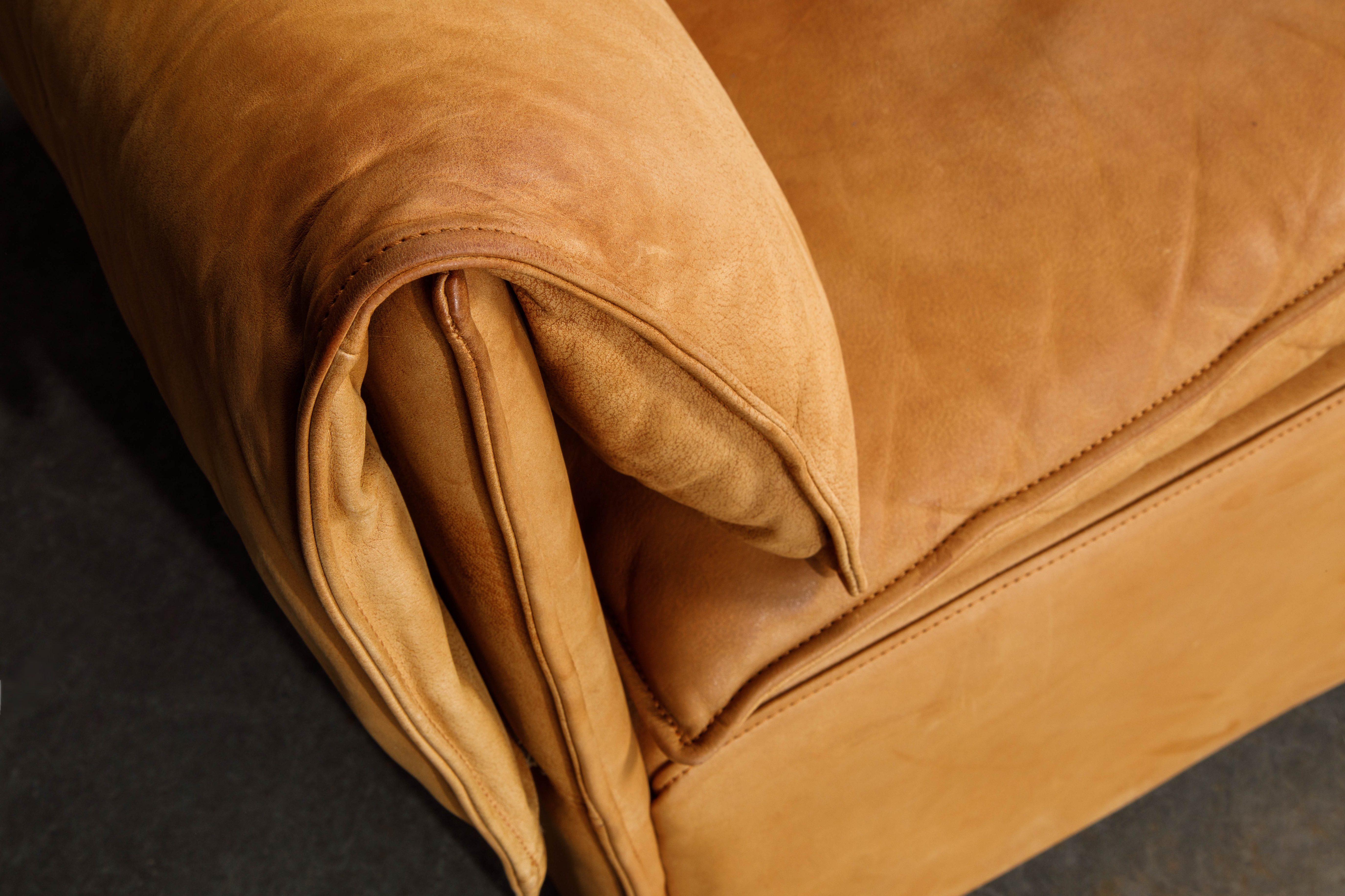 'Lotus' Leather Sofa by Niels Bendtsen for Niels Eilersen, 1970s Denmark, Signed 3
