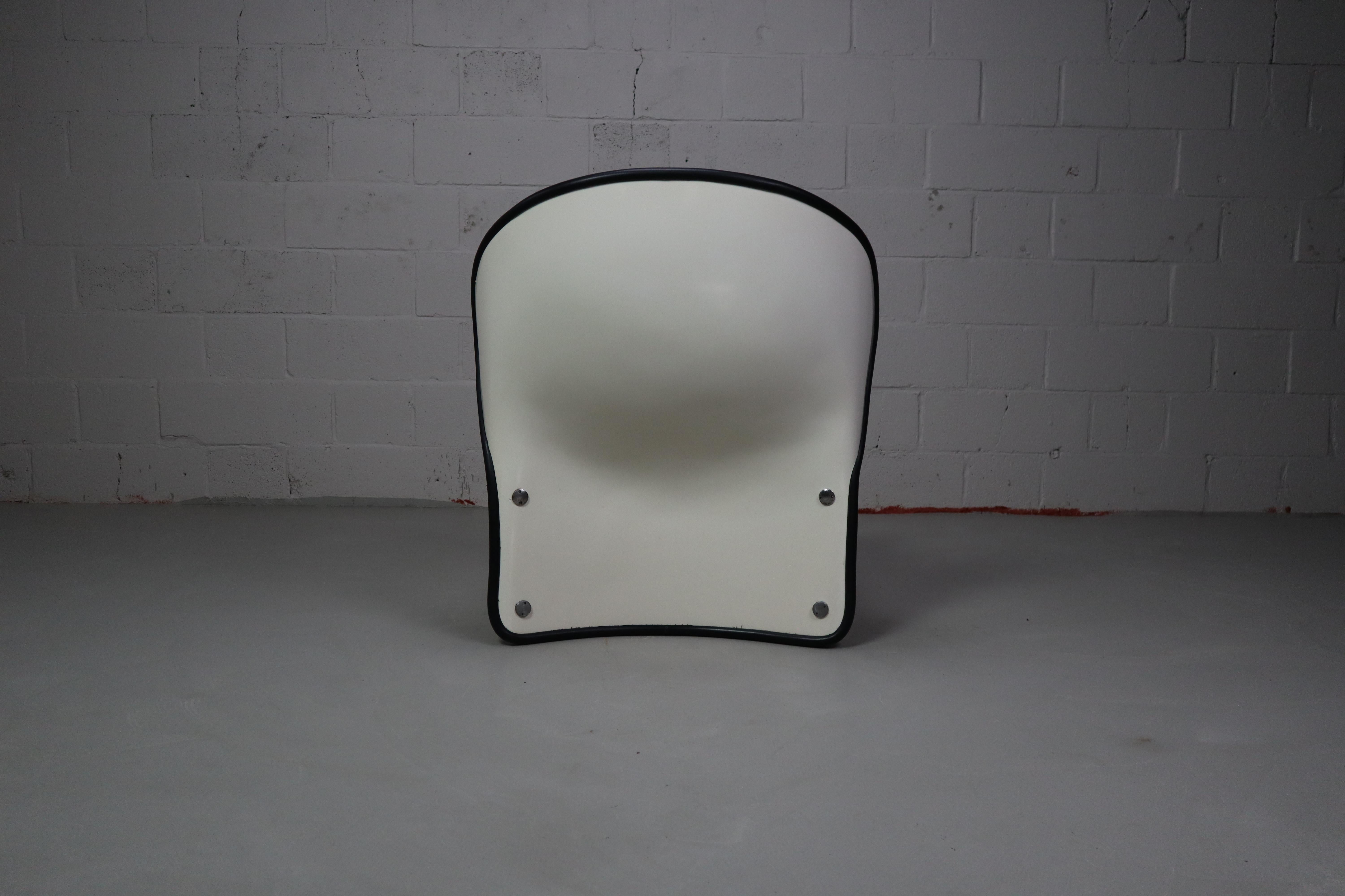 Lotus lounge chair by André Vandenbeuck for Strässle International, 1969. For Sale 5