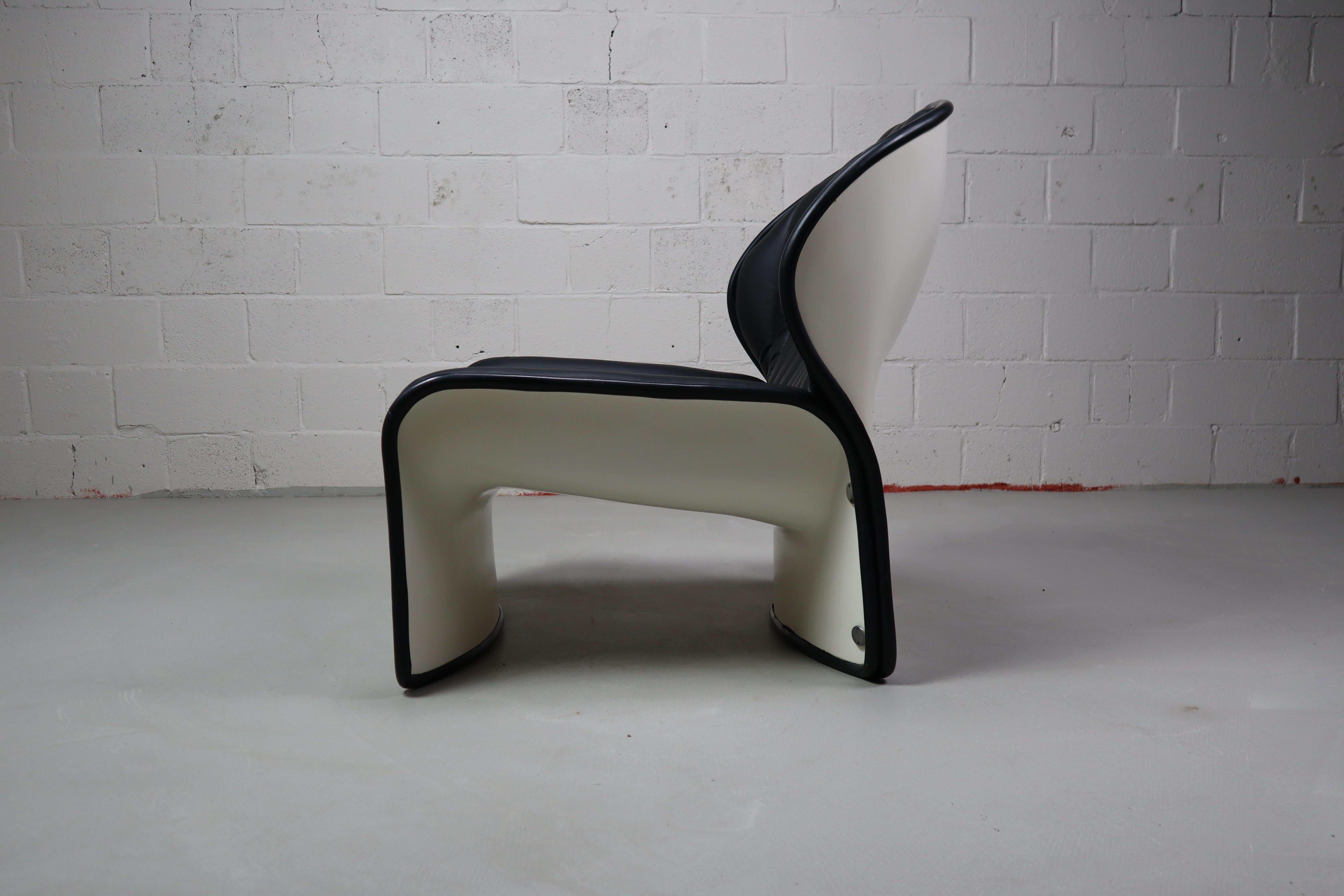 Lotus lounge chair by André Vandenbeuck for Strässle International, 1969. For Sale 6