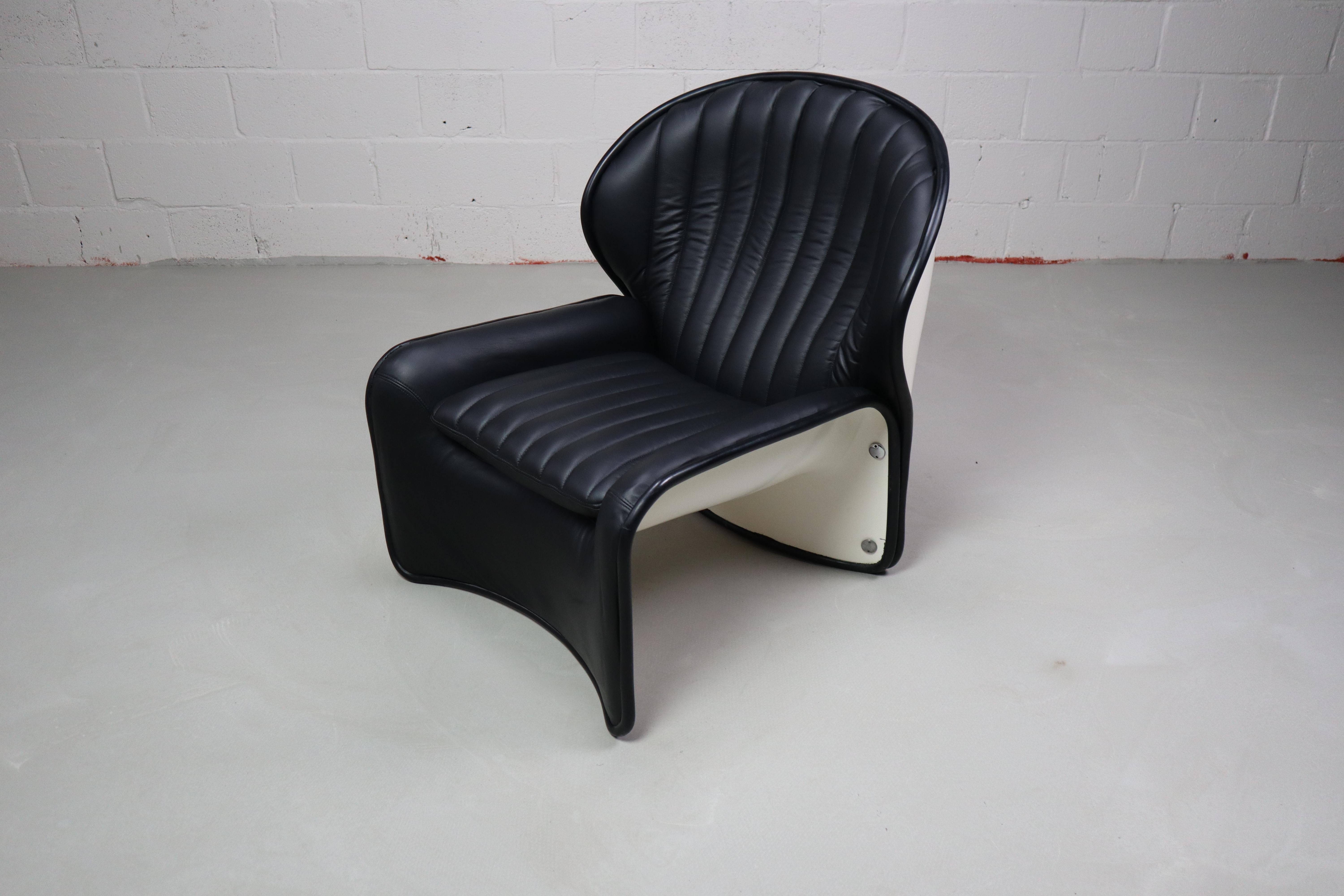 Lotus lounge chair by André Vandenbeuck for Strässle International, 1969. For Sale 9