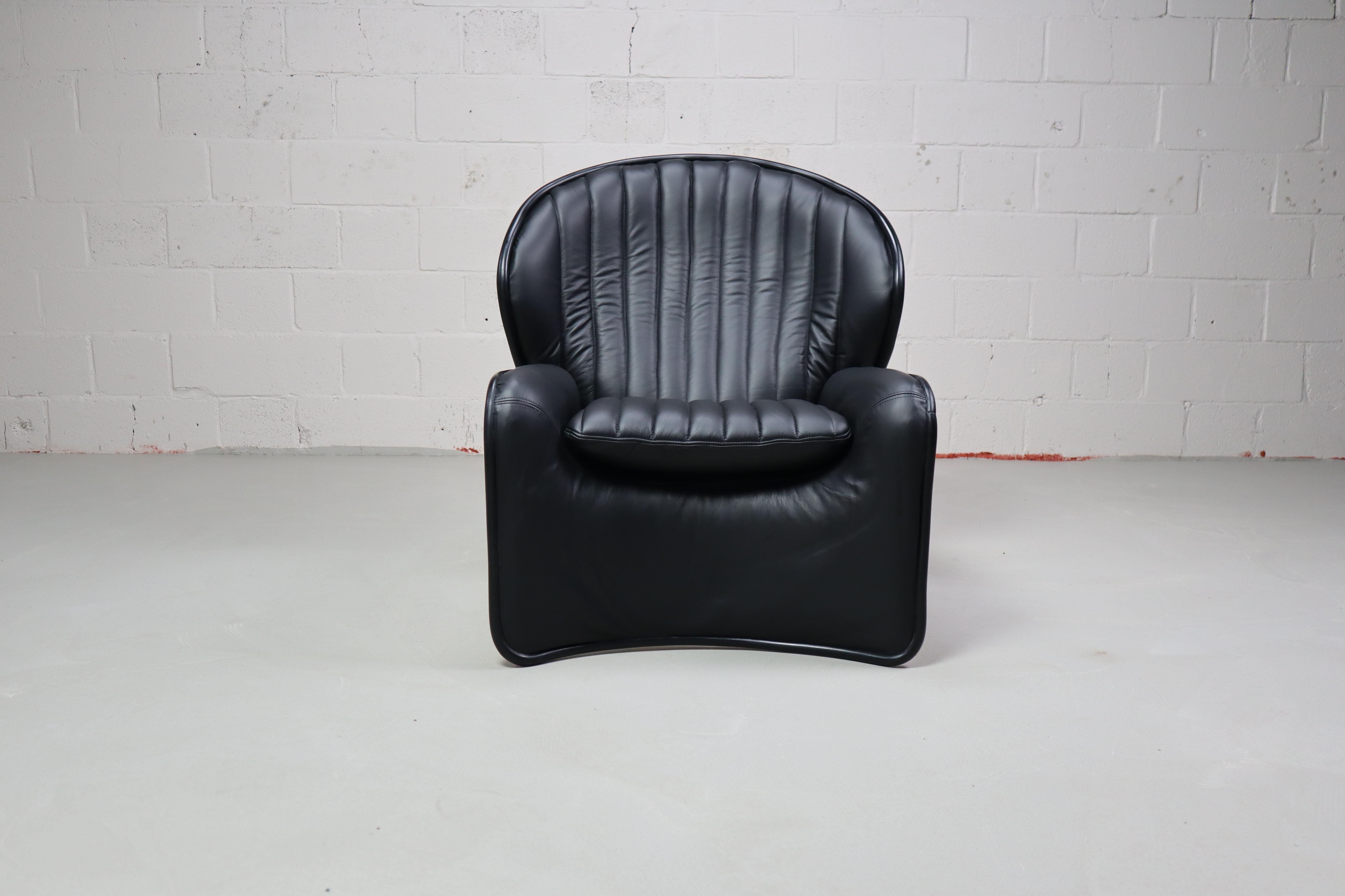 Lotus lounge chair by André Vandenbeuck for Strässle International, 1969. For Sale 10