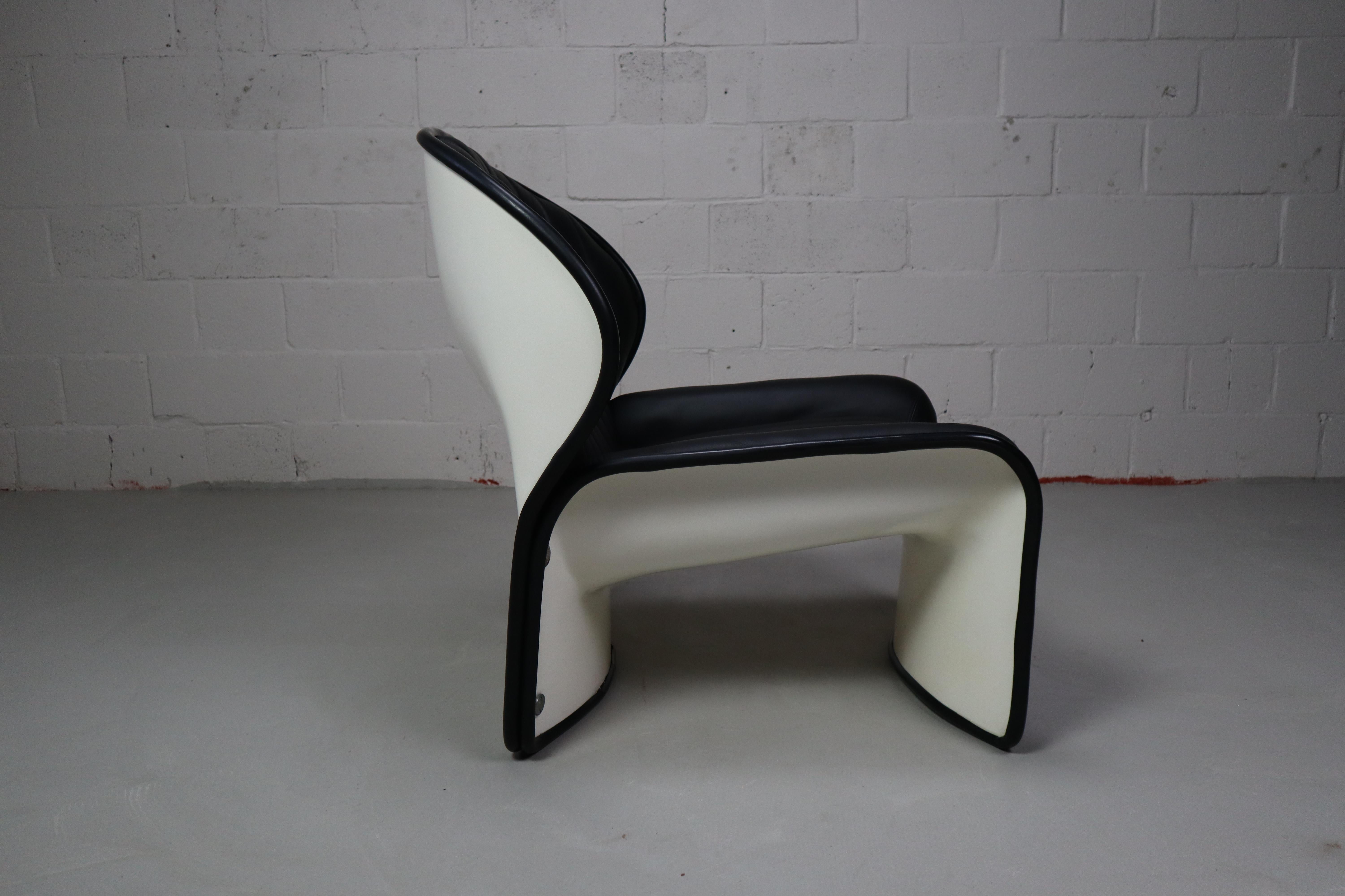 Lotus lounge chair by André Vandenbeuck for Strässle International, 1969. For Sale 2