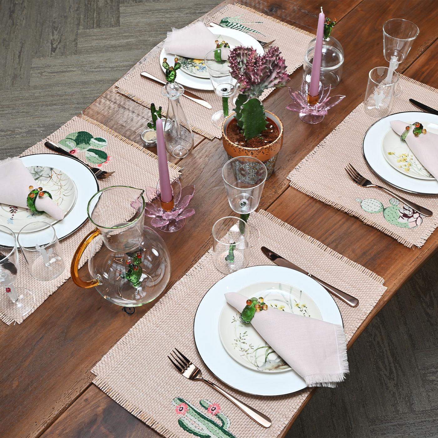 Portacandele in vetro rosa Lotus di Summerill & Bishop In condizioni Nuovo in vendita a Milan, IT