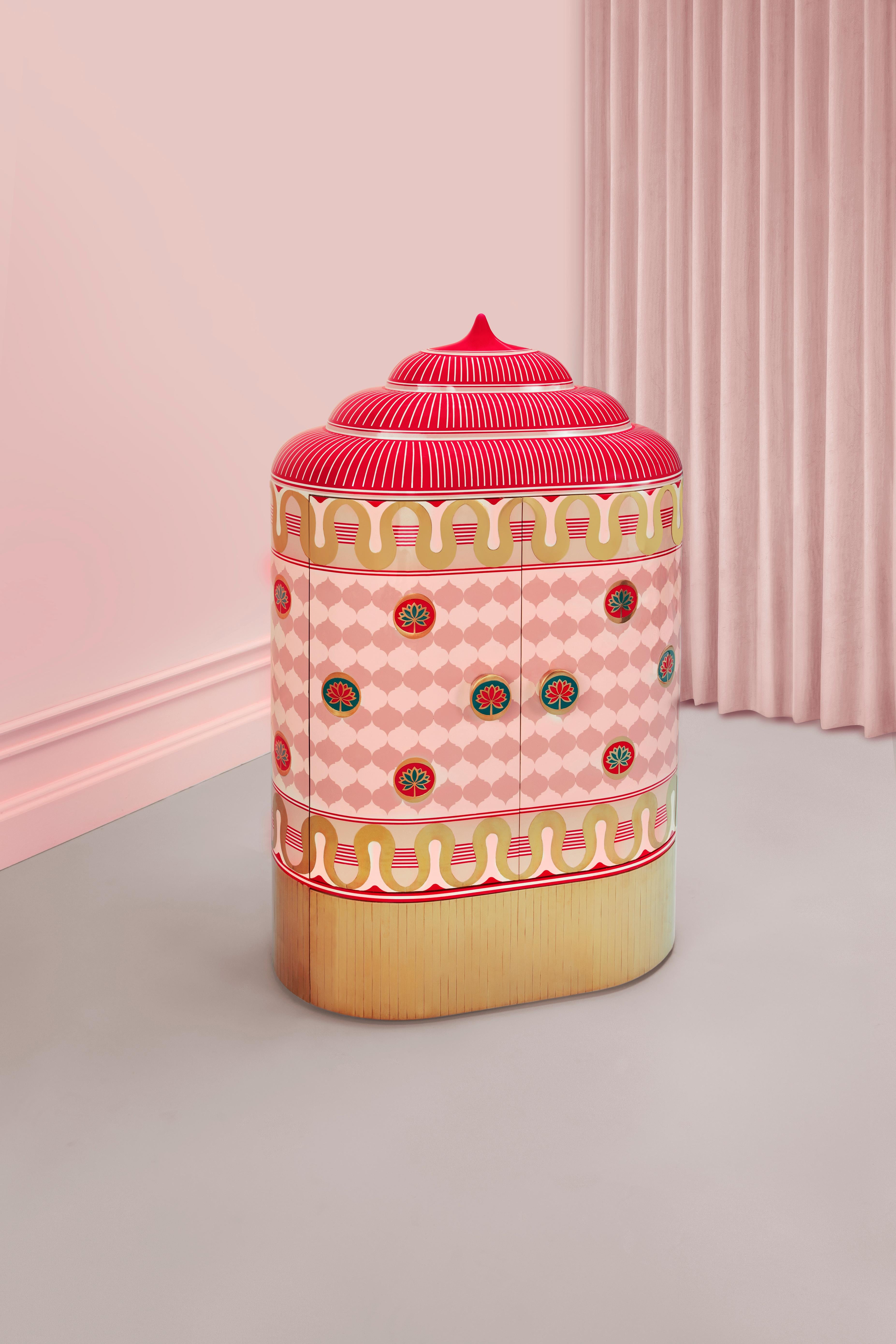 Lotus Sanctum Cabinet de rangement rose avec incrustation de laiton par Matteo Cibic en vente 1