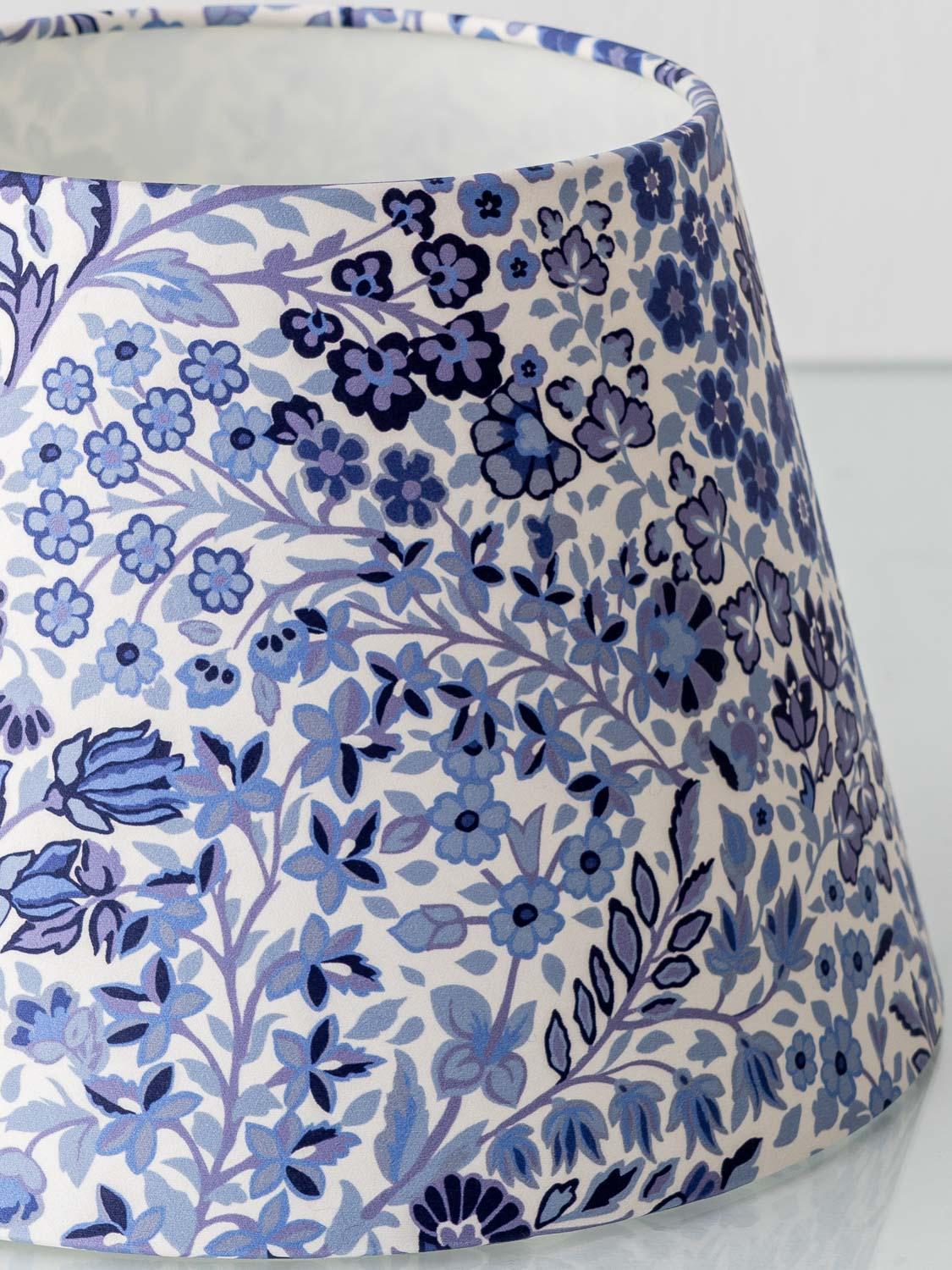 Lampada da tavolo Flora Gouda della serie Lotus, 1977, paralume New Liberty London in vendita 2