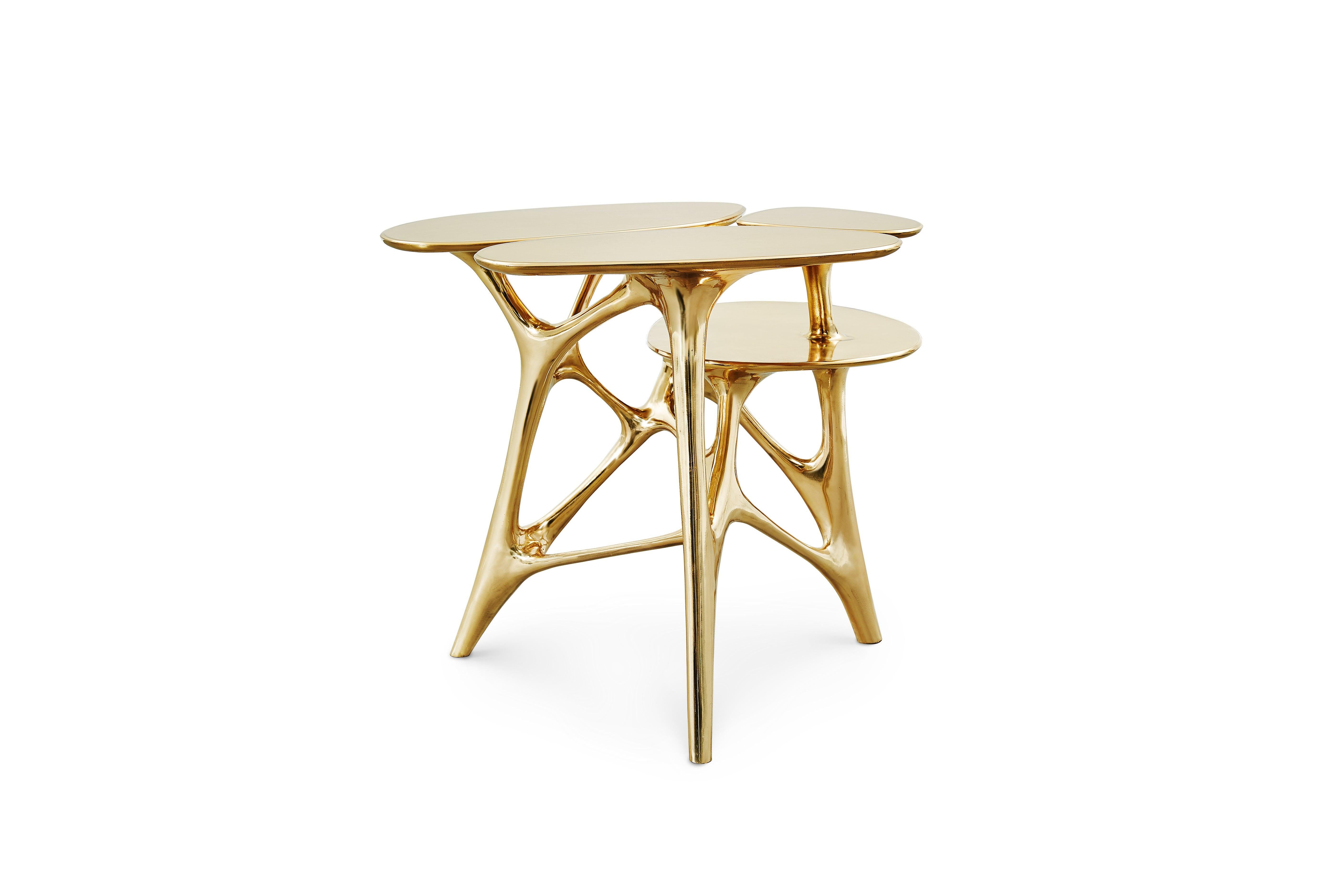 Chinois Table d'appoint Lotus, table d'appoint personnalisable en laiton poli ou en or mat en vente