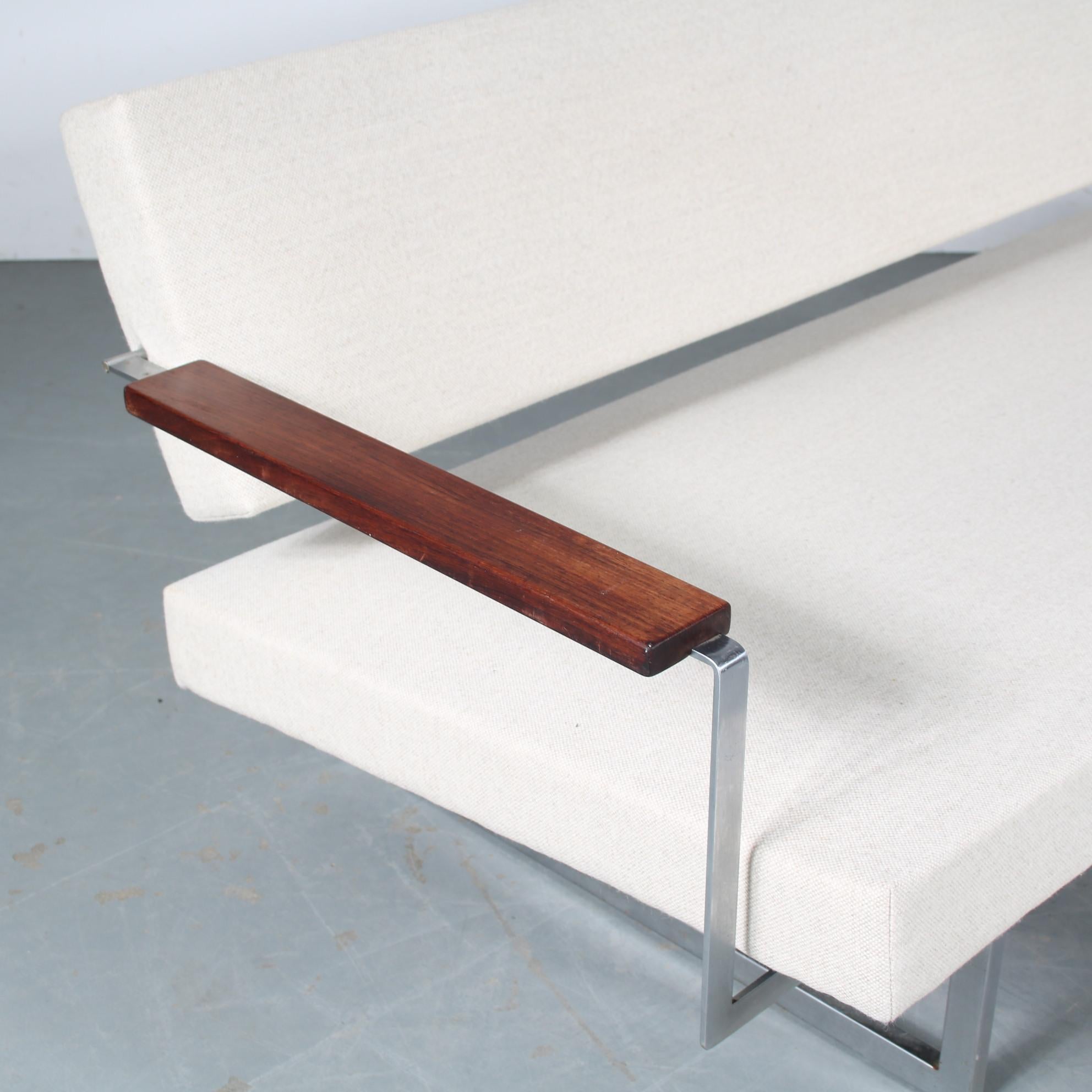 “Lotus” Sleeping Sofa by Rob Parry for Gelderland, the Netherlands 1960 In Good Condition In Amsterdam, NL