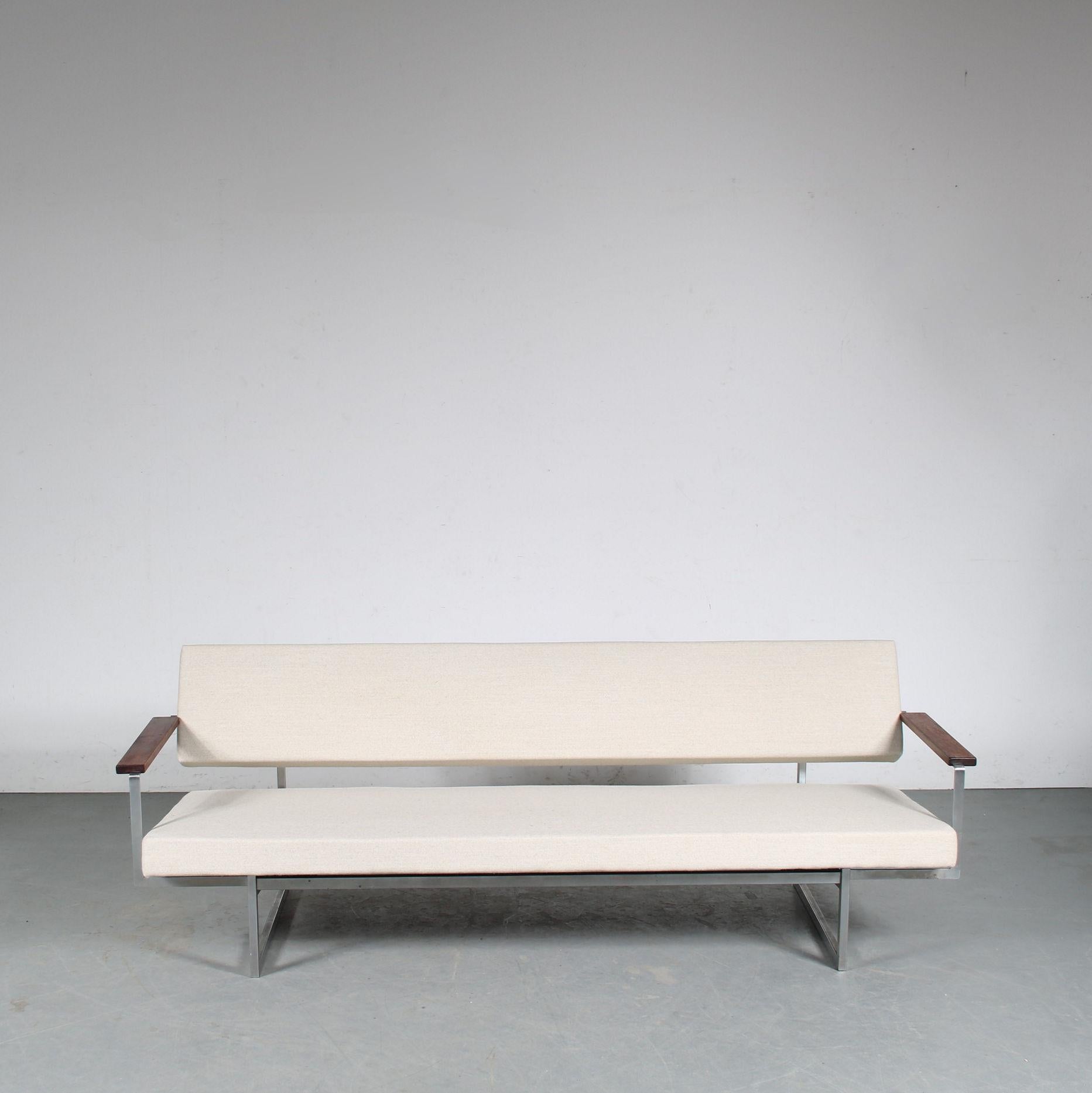 “Lotus” Sleeping Sofa by Rob Parry for Gelderland, the Netherlands 1960 1