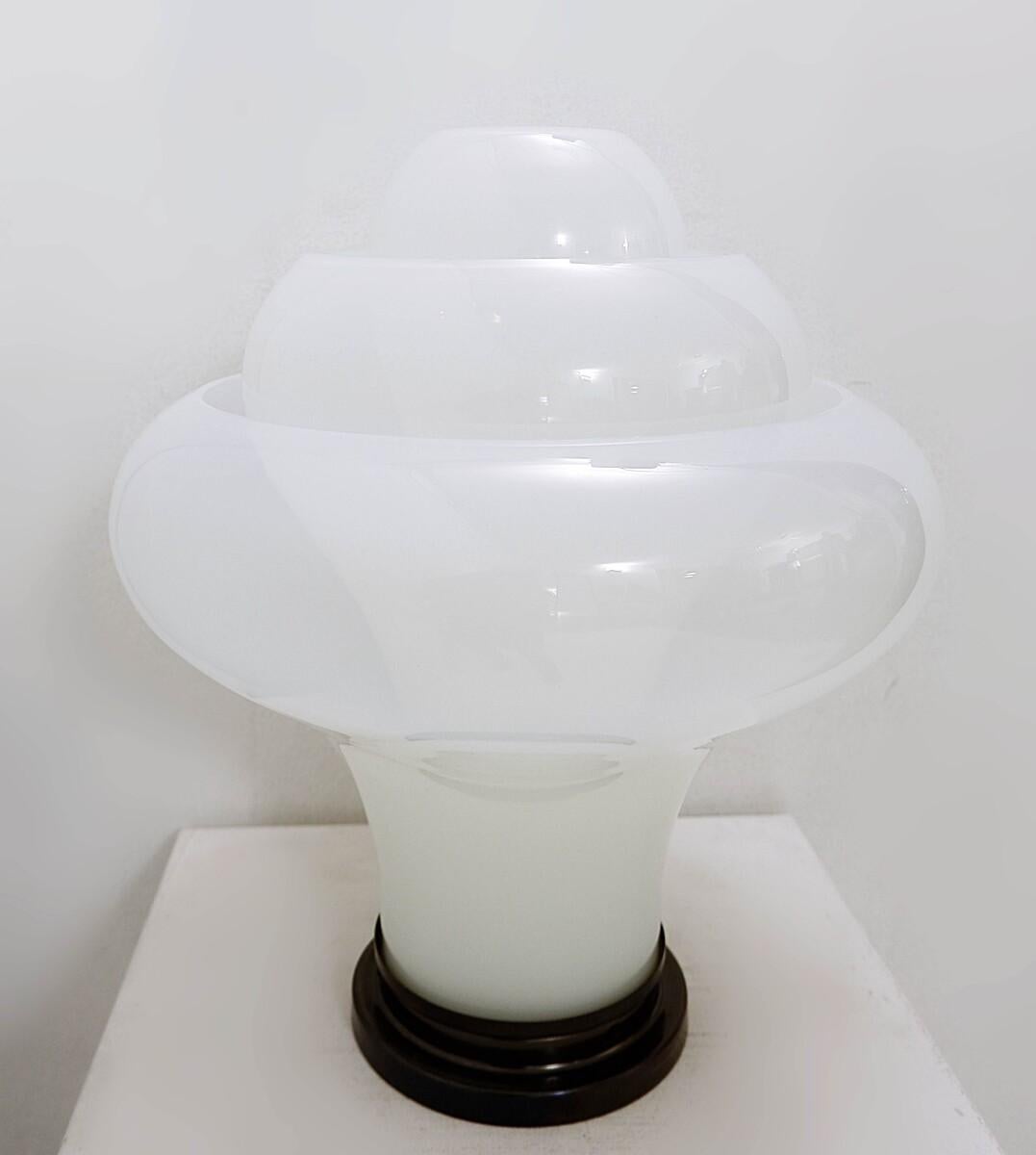 'Lotus' table Lamp LT305 by Carlo Nason for Mazzega, 1960s In Good Condition In Brussels , BE