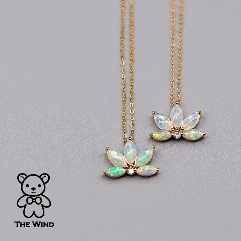 da uomo o donna Lotus Water Lily Design Collana in oro giallo 14K con diamanti e opale solido australiano in vendita