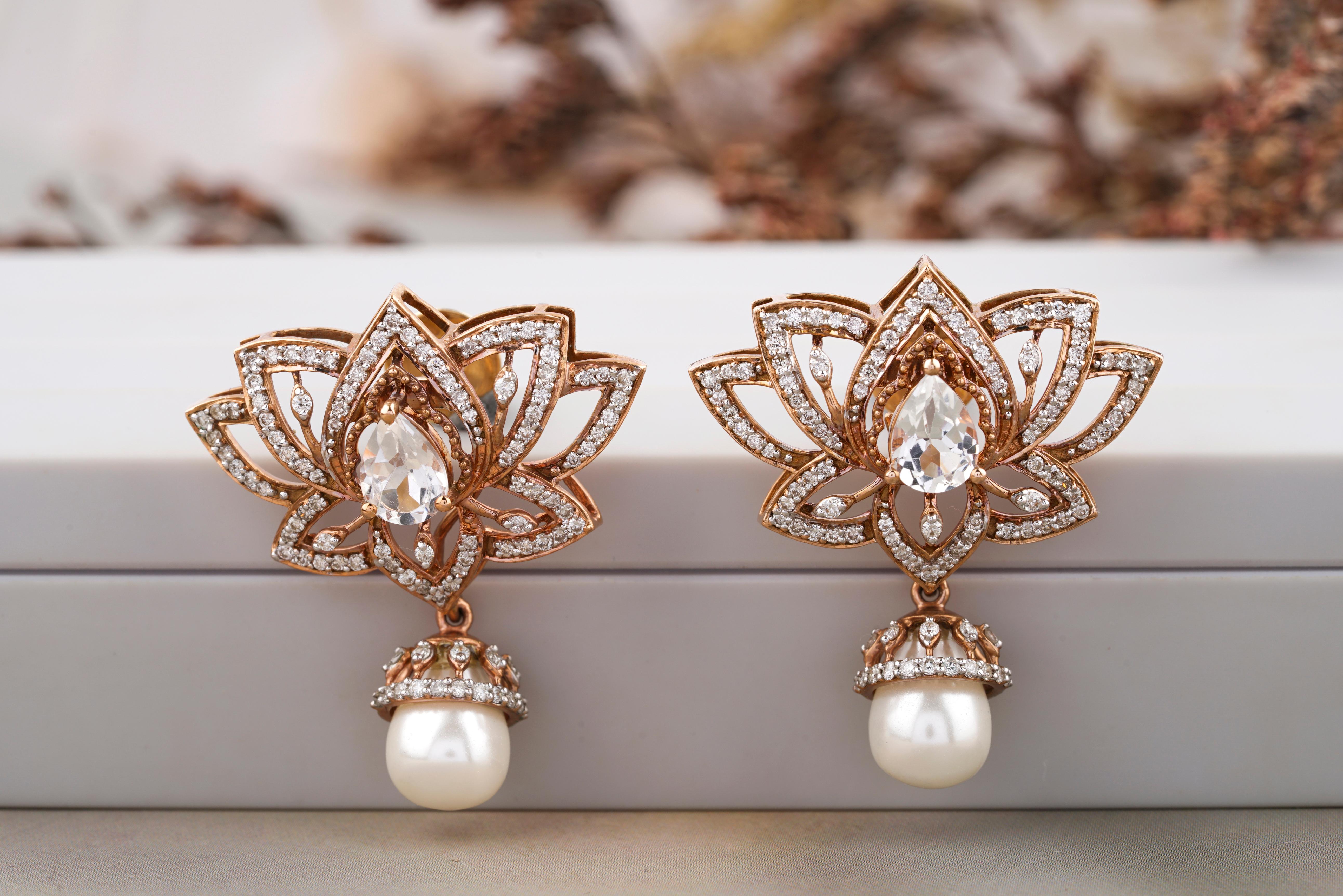 Orecchini pendenti con gemma di Topazio Bianco Lotus in oro massiccio 14K (certificati) in vendita 2