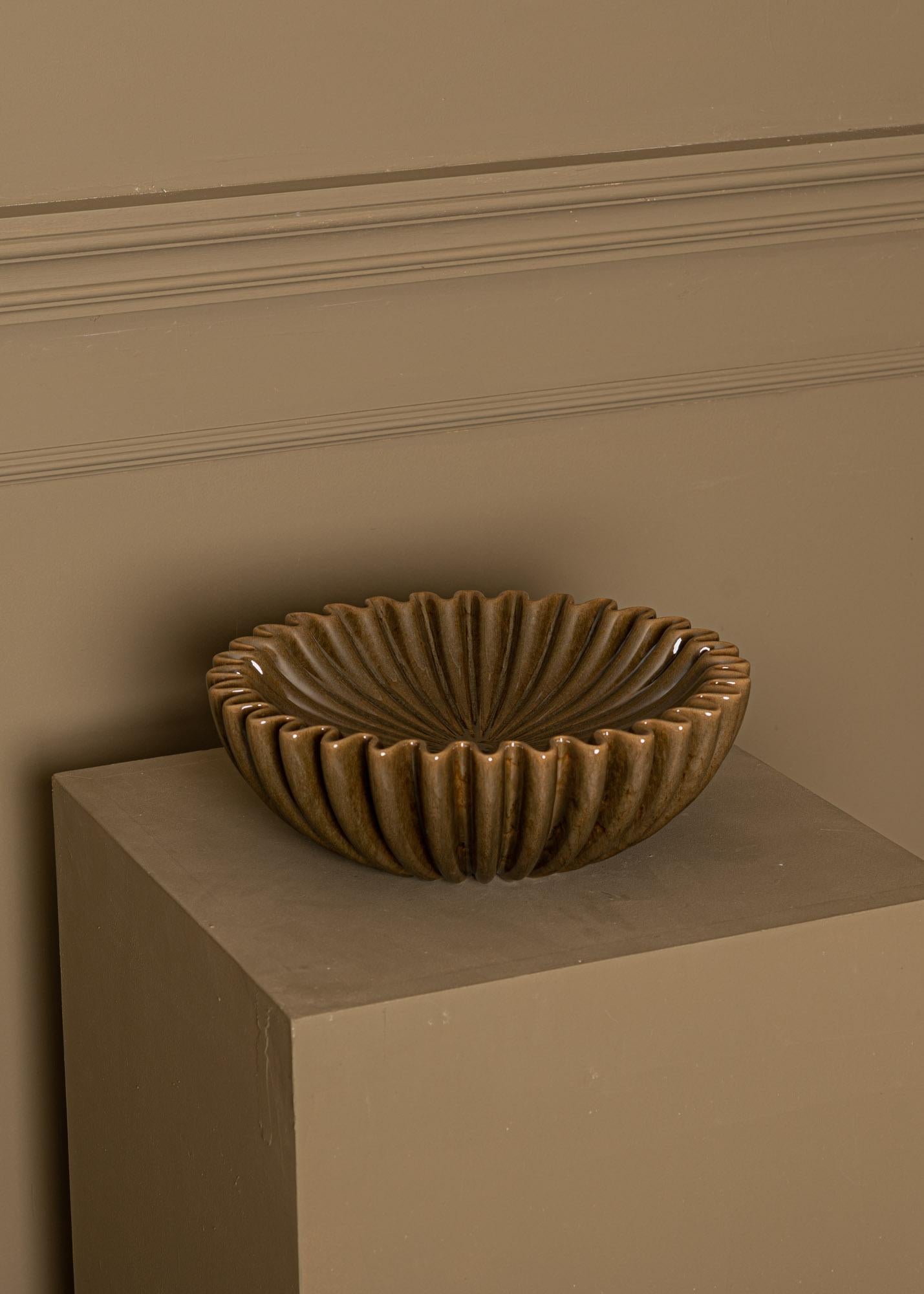 Post-Modern Lotuso Green Ceramic Decorative Bowl by Simone & Marcel For Sale