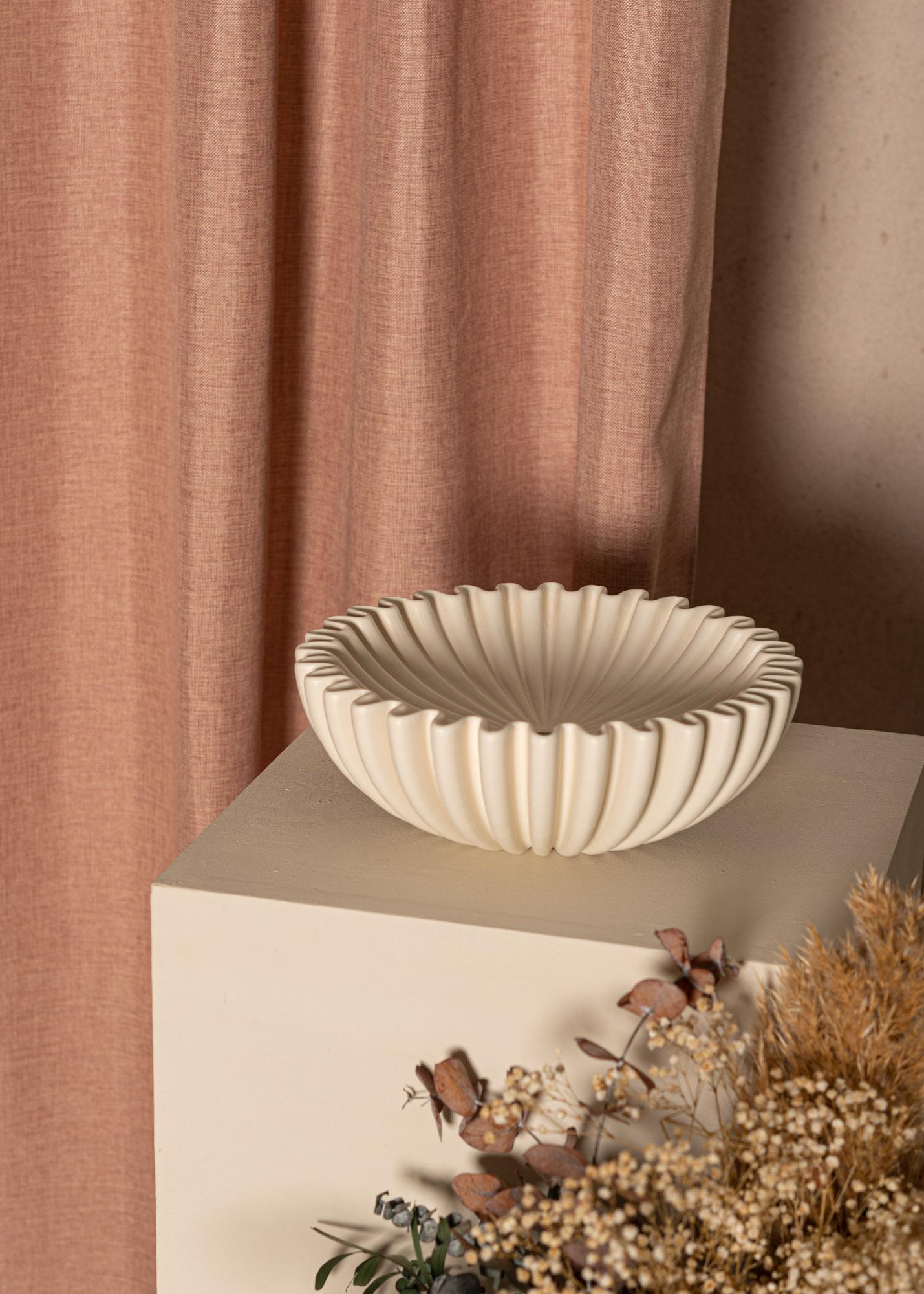 Lotuso in Ecru Ceramic In New Condition For Sale In Consuegra, ES