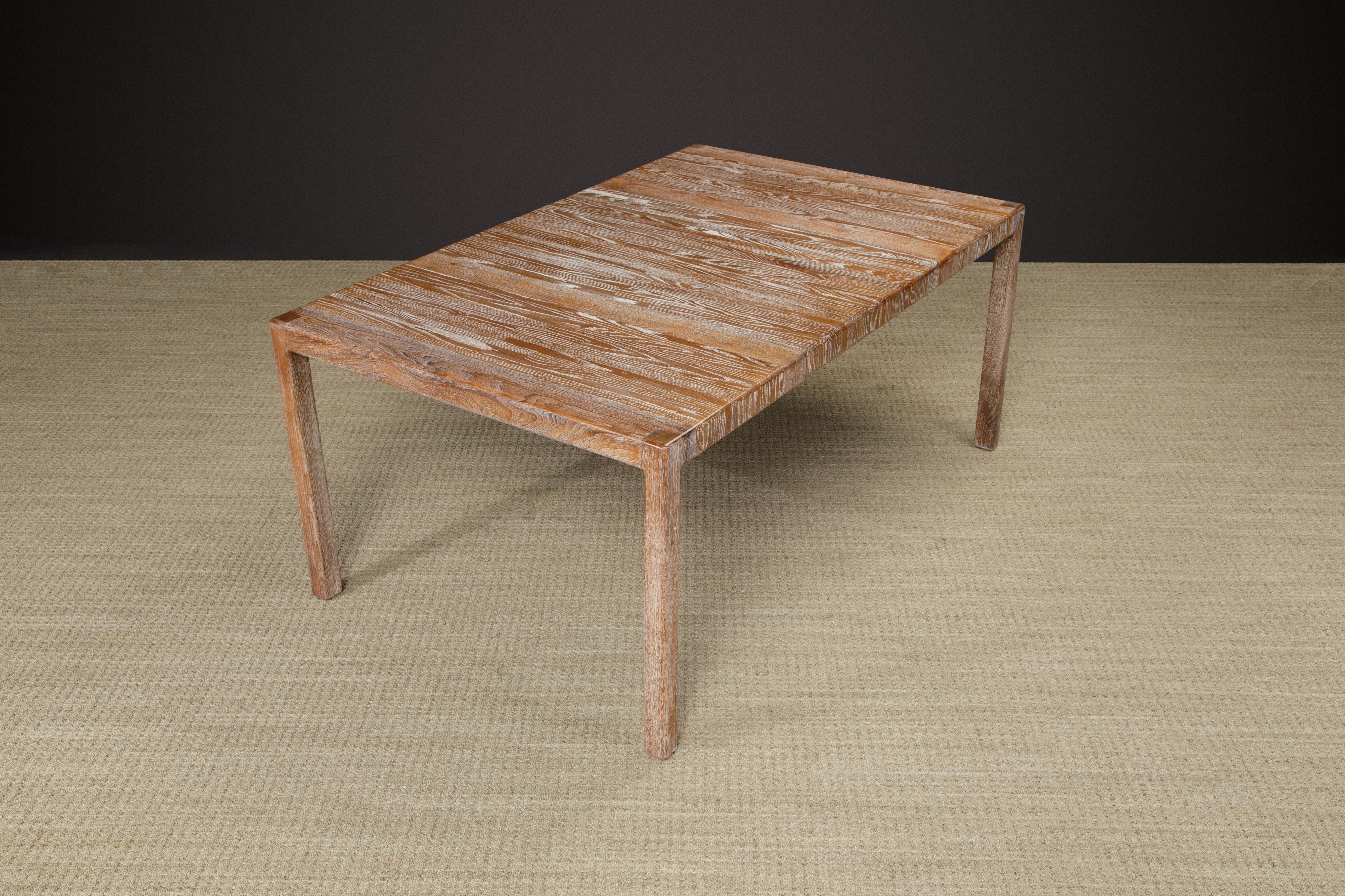 Chêne Table de salle à manger à rallonge moderne en chêne cérusé de Californie, signée Lou Hodges, vers 1979 en vente